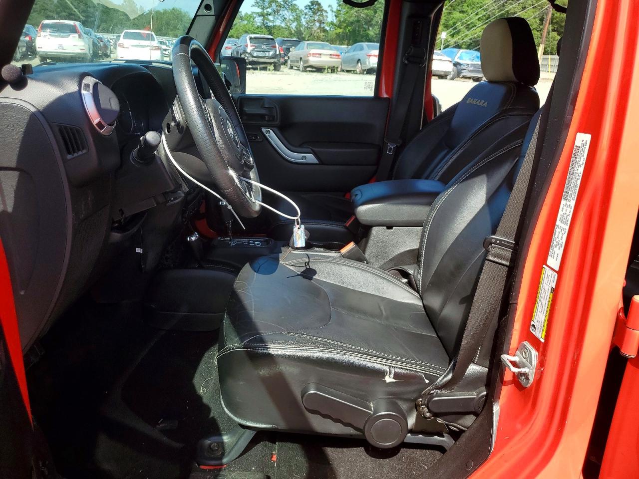 2013 Jeep Wrangler Unlimited Sahara Red vin: 1C4BJWEG6DL667058