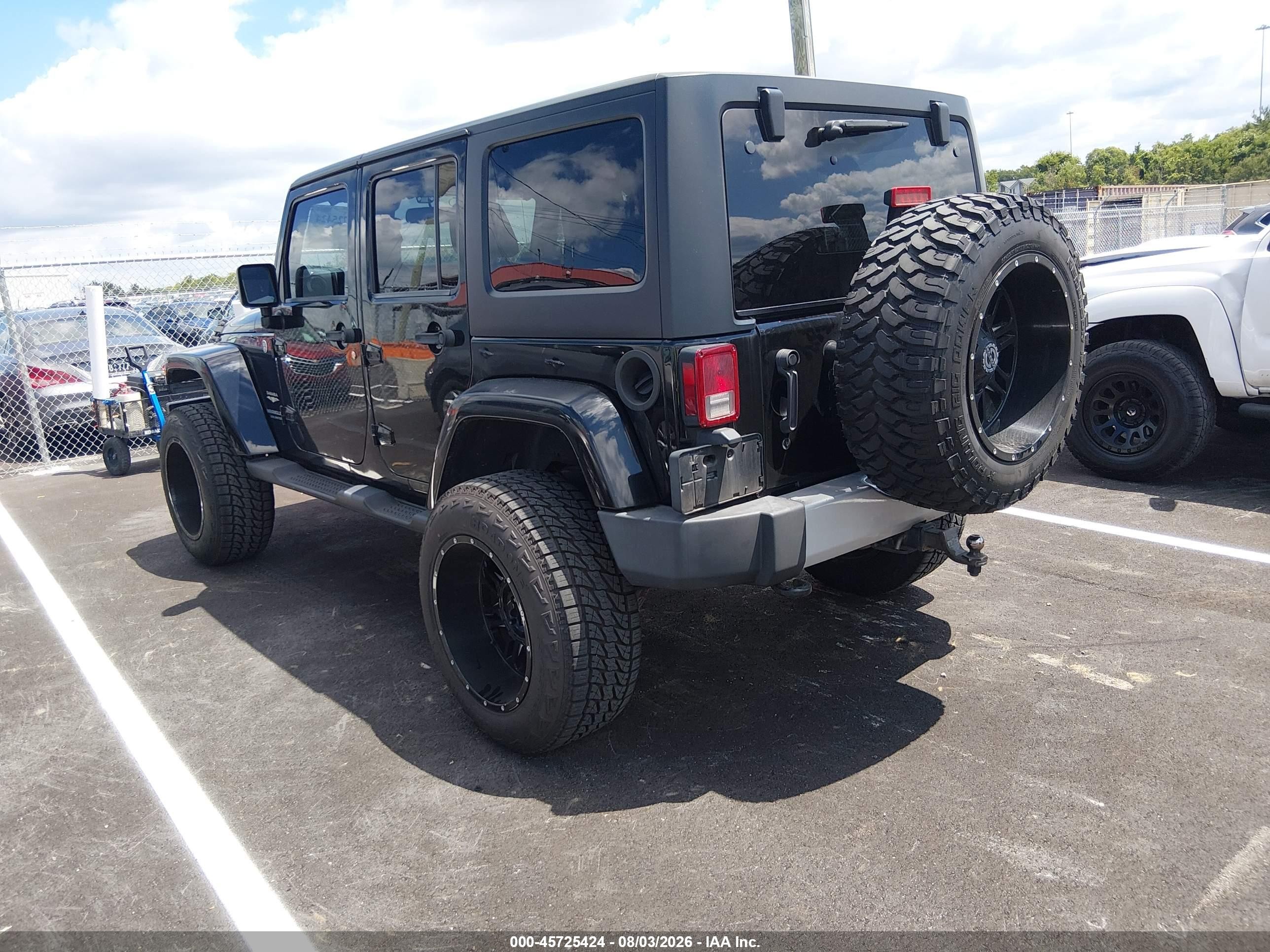 2013 Jeep Wrangler Unlimited Sahara Black vin: 1C4BJWEG6DL697077