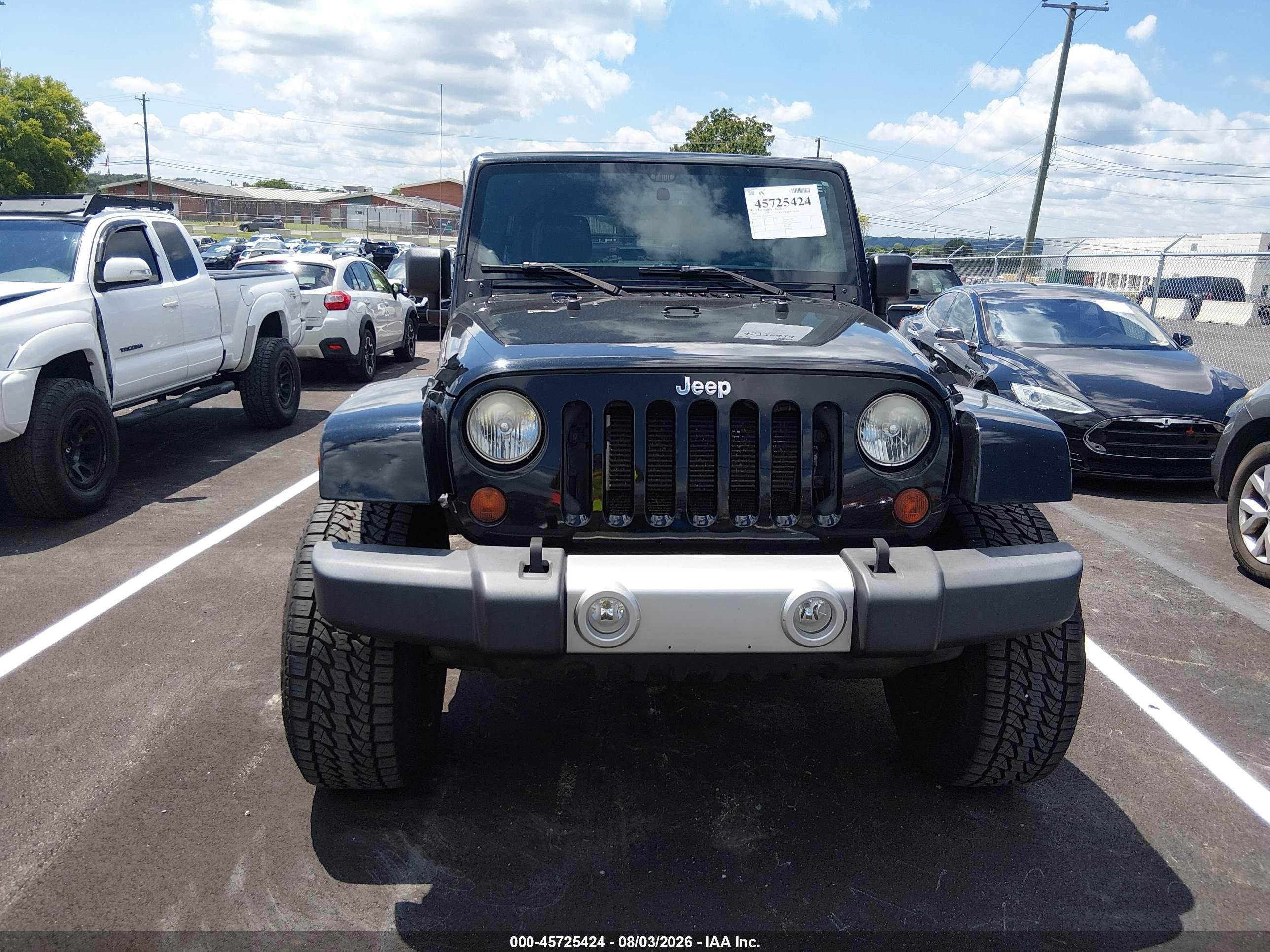 2013 Jeep Wrangler Unlimited Sahara Black vin: 1C4BJWEG6DL697077