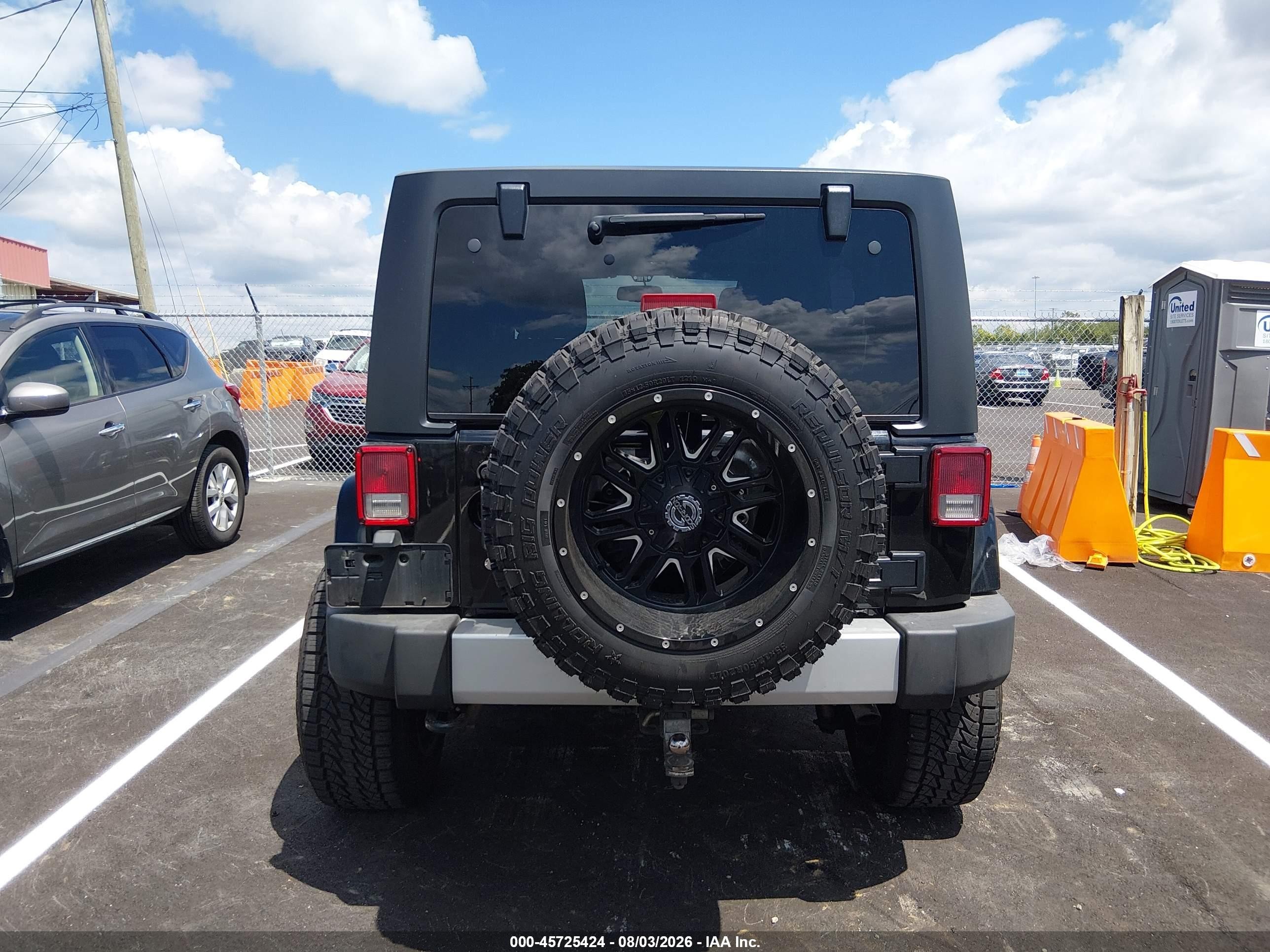 2013 Jeep Wrangler Unlimited Sahara Black vin: 1C4BJWEG6DL697077