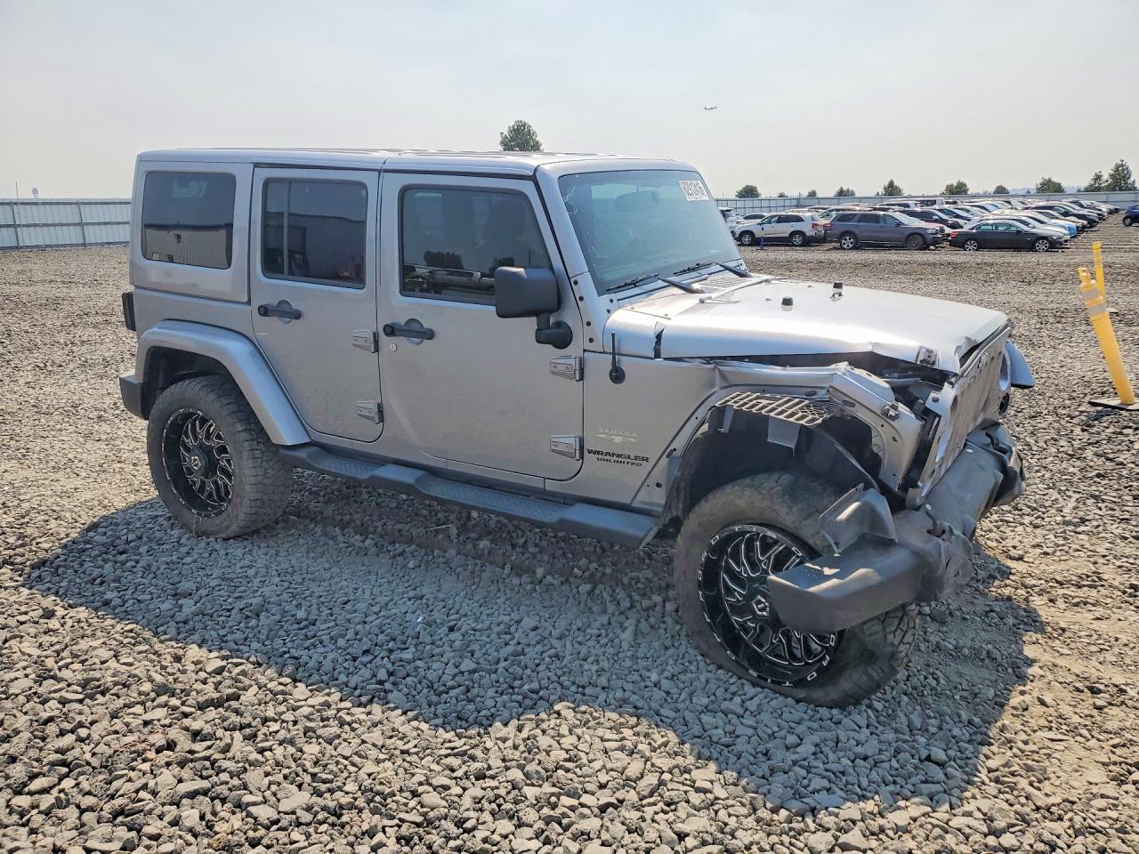 2014 Jeep Wrangler Unlimited Sahara Silver vin: 1C4BJWEG6EL150487