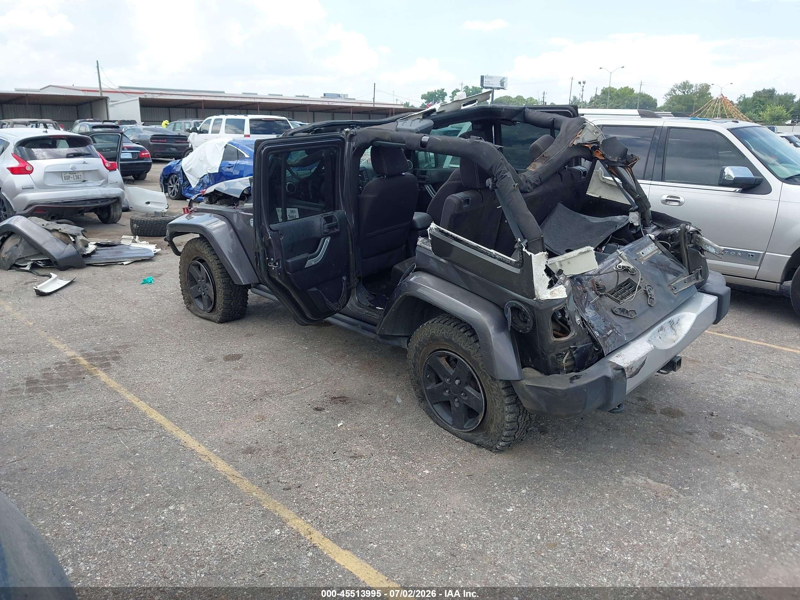 2014 Jeep Wrangler Unlimited Sahara Gray vin: 1C4BJWEG6EL167550
