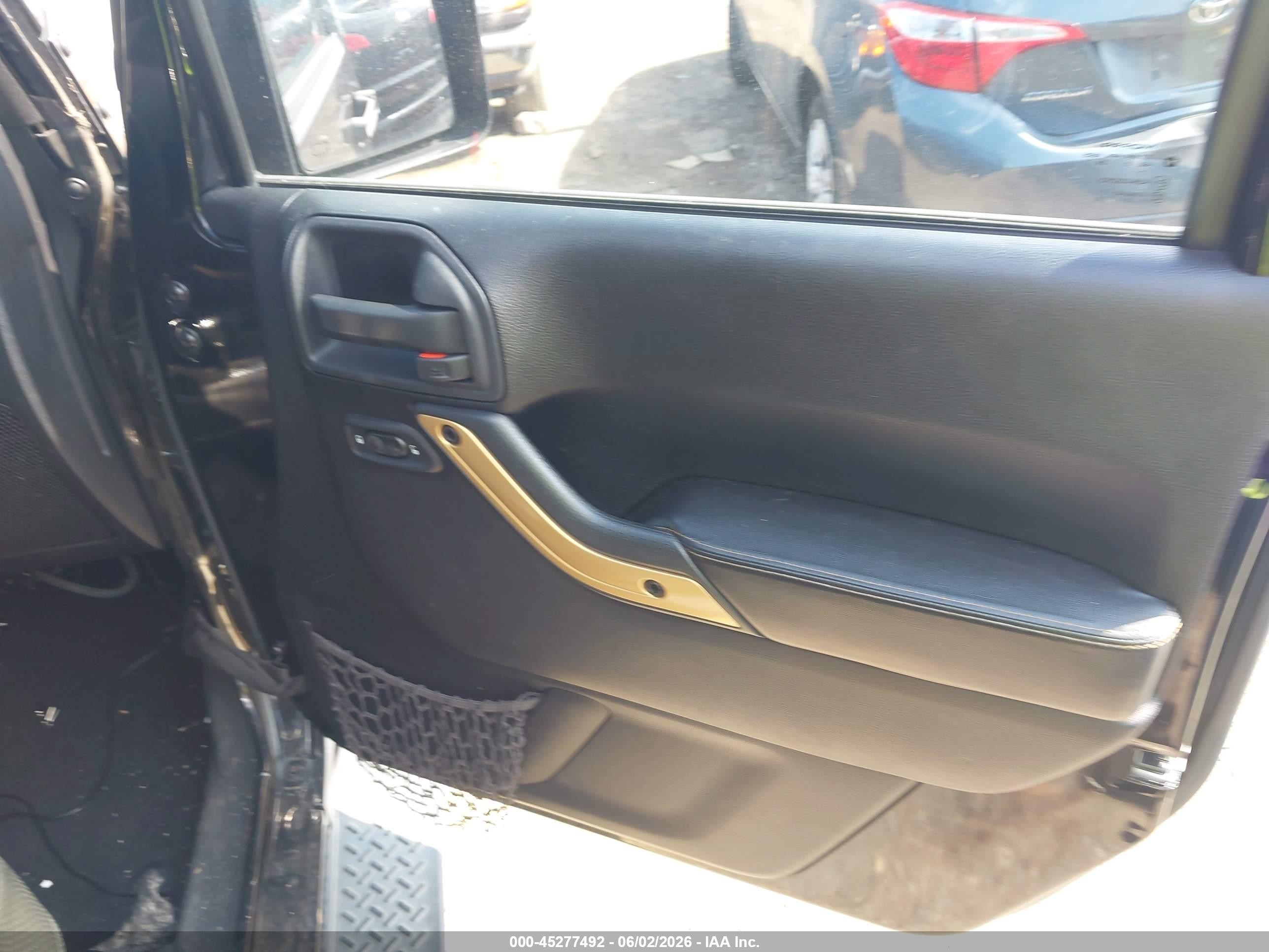2014 Jeep Wrangler Unlimited Dragon Edition Black vin: 1C4BJWEG6EL199401