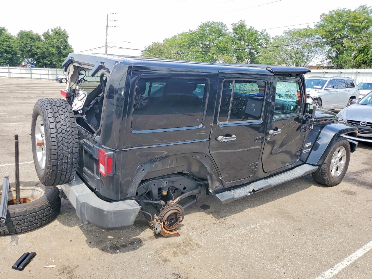 2014 Jeep Wrangler Unlimited Sahara Black vin: 1C4BJWEG6EL262948