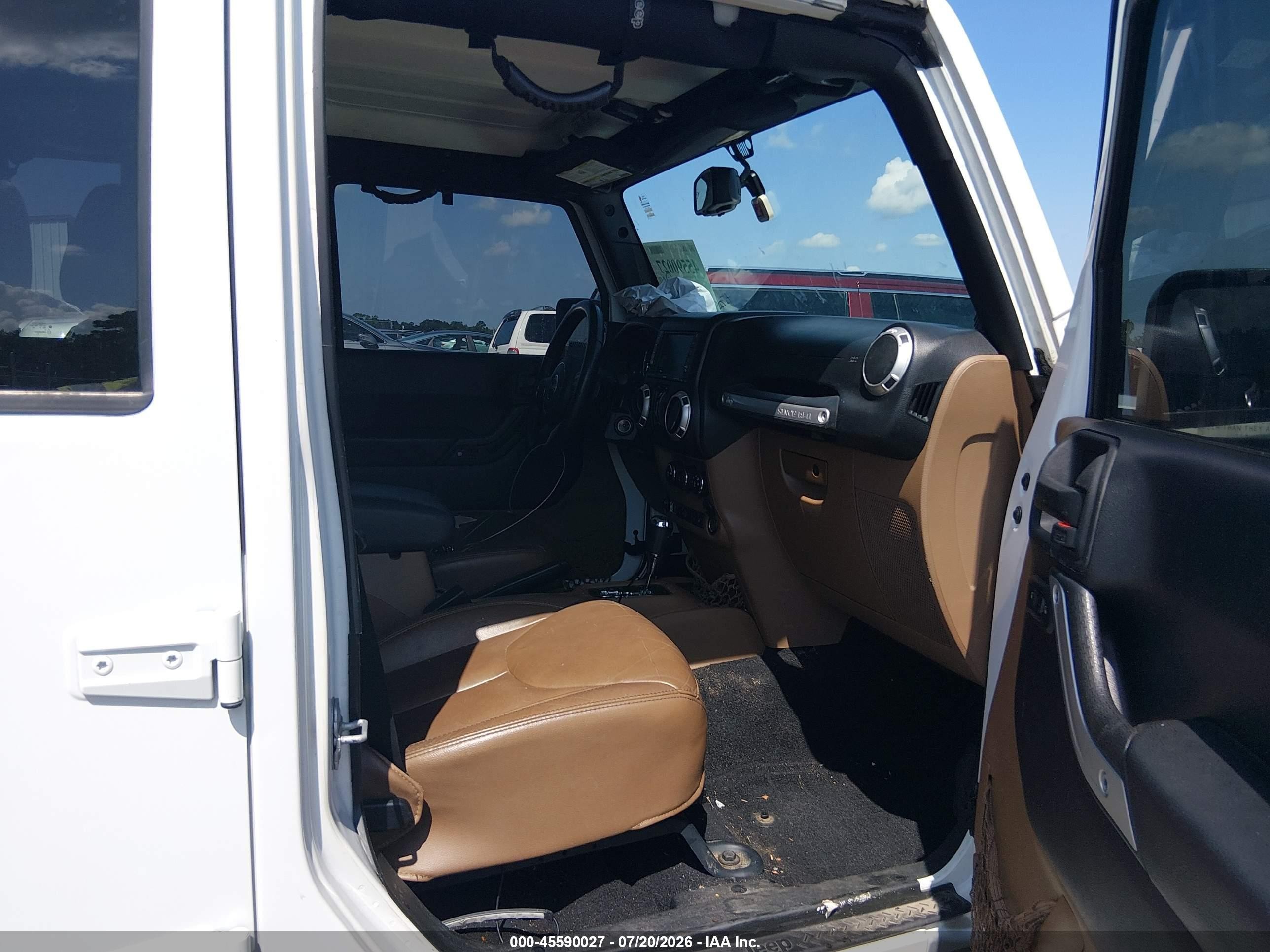 2014 Jeep Wrangler Unlimited Sahara Белый vin: 1C4BJWEG6EL272265