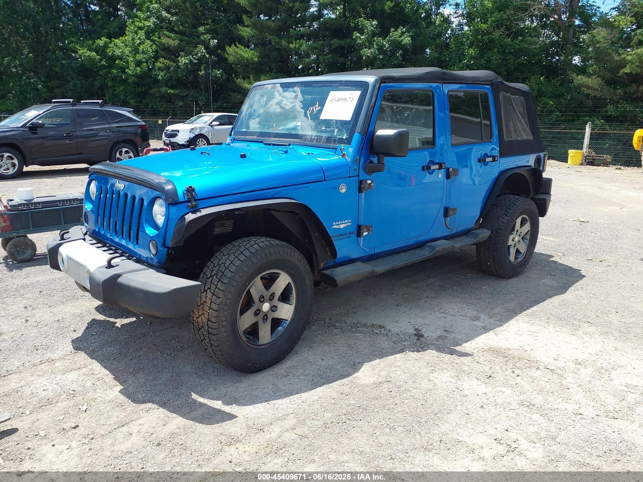 2015 Jeep Wrangler Unlimited Sahara Blue vin: 1C4BJWEG6FL525408