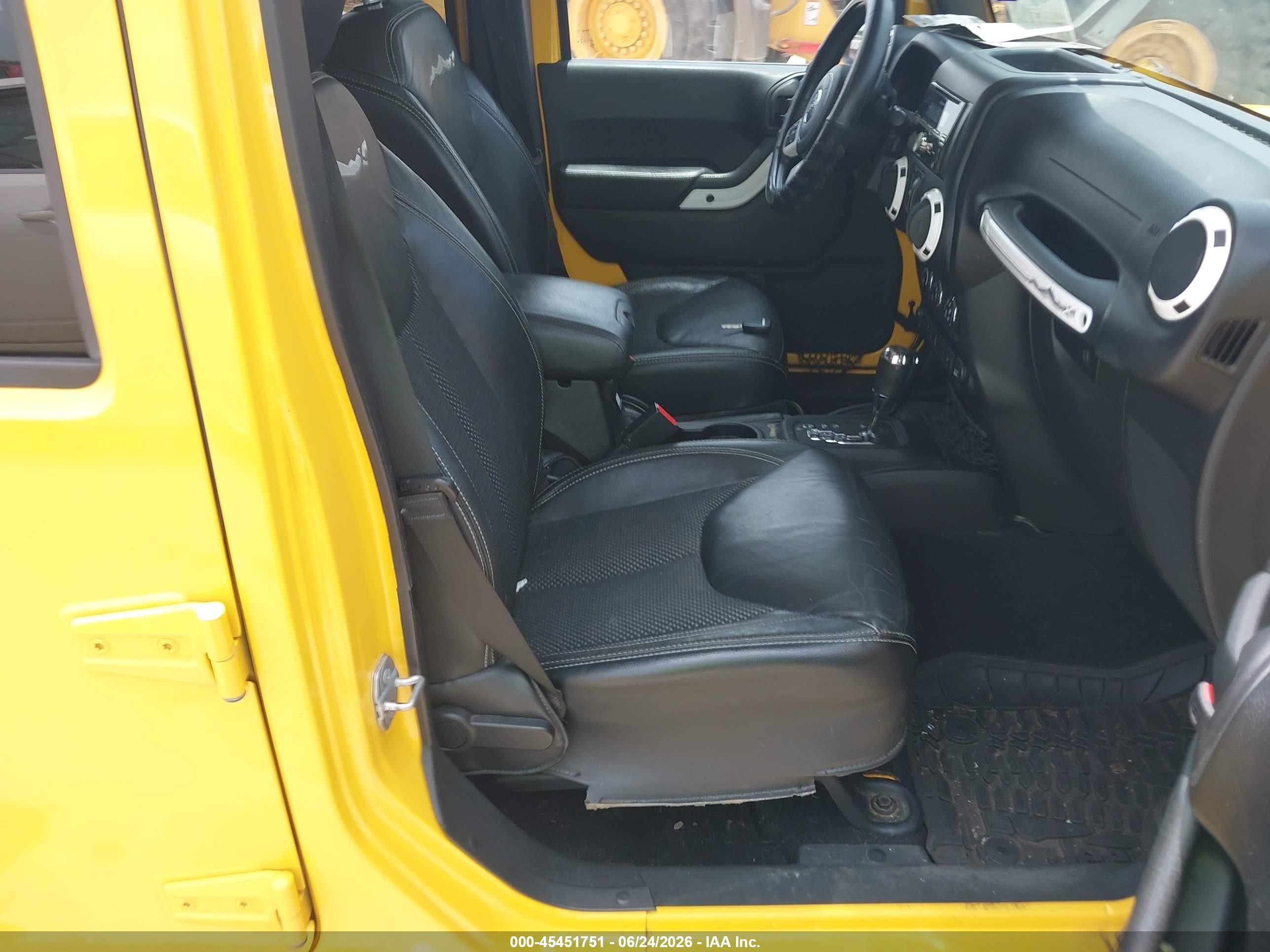 2015 Jeep Wrangler Unlimited Wrangler X Yellow vin: 1C4BJWEG6FL627985