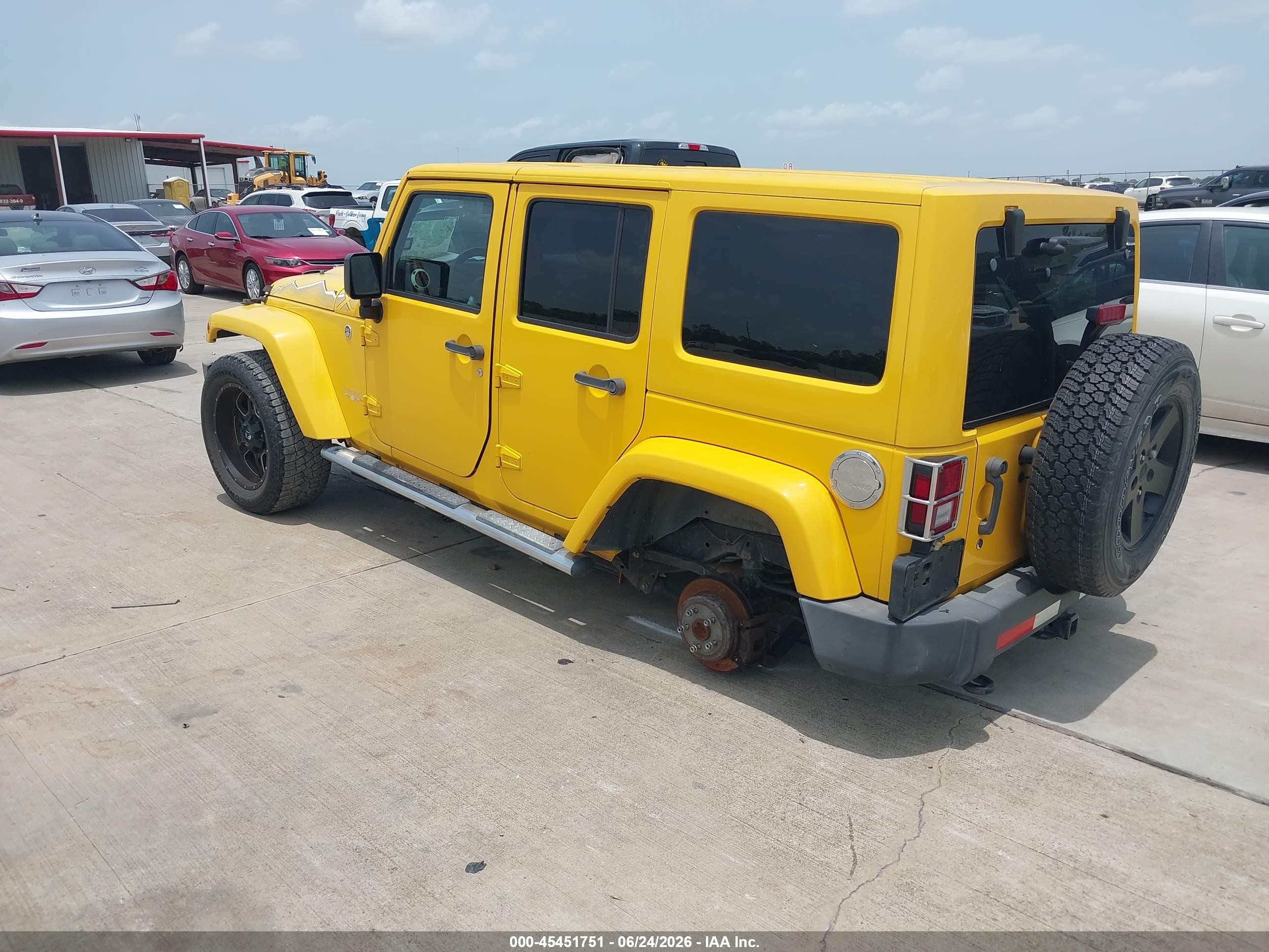 2015 Jeep Wrangler Unlimited Wrangler X Yellow vin: 1C4BJWEG6FL627985