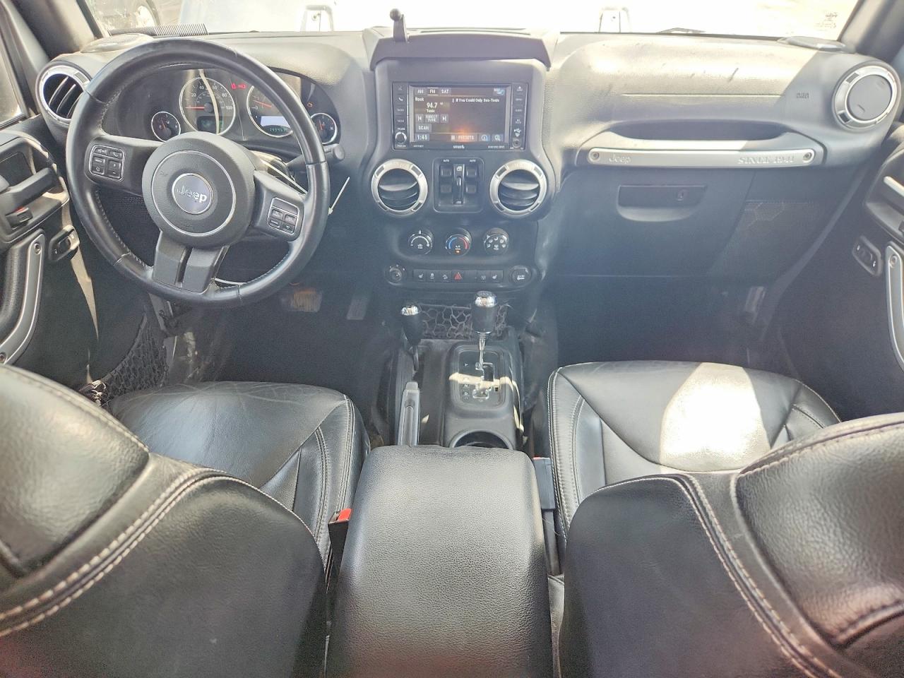 2015 Jeep Wrangler Unlimited Sahara Silver vin: 1C4BJWEG6FL629347
