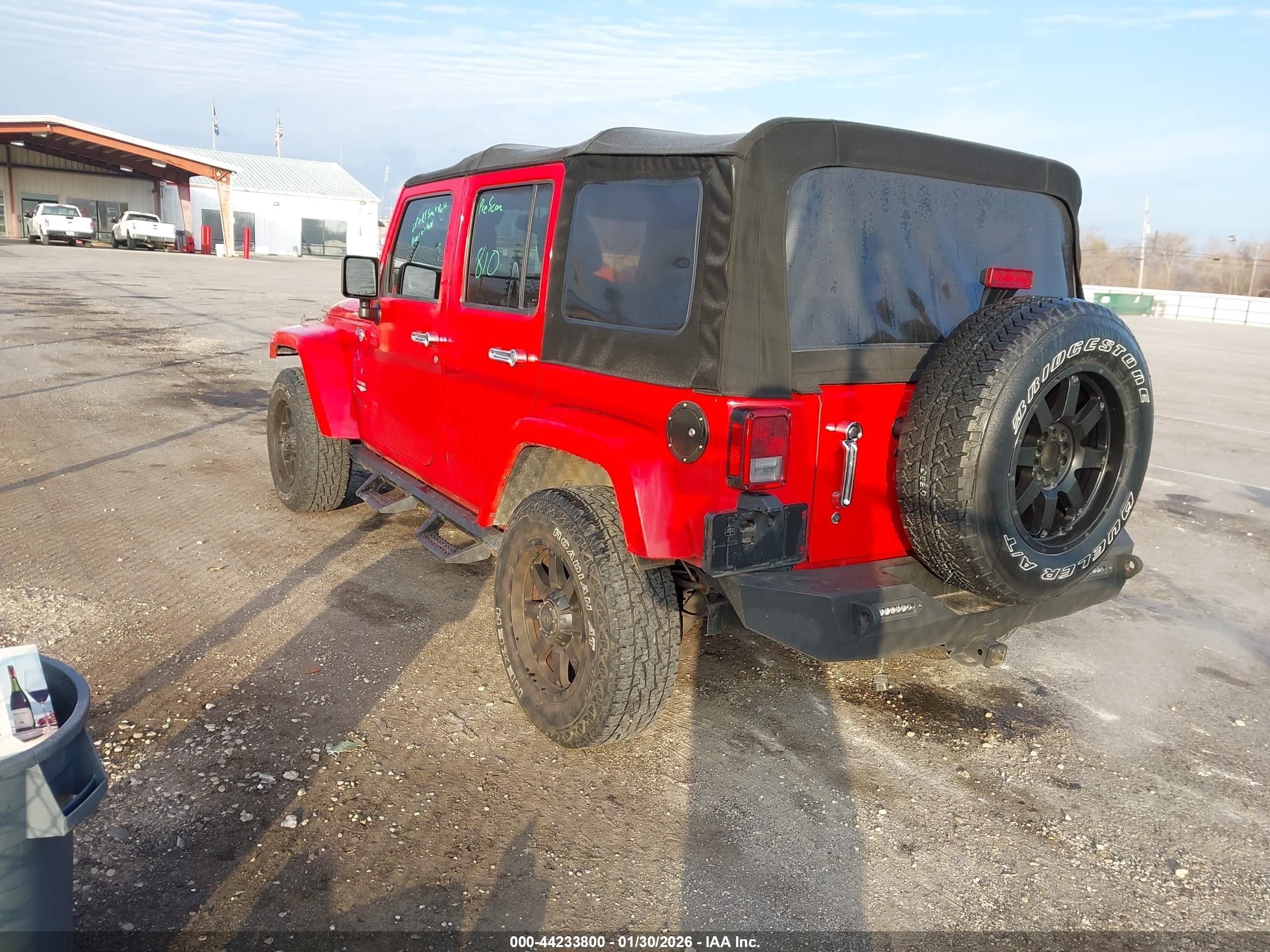 2015 Jeep Wrangler Unlimited Sahara Red vin: 1C4BJWEG6FL654944