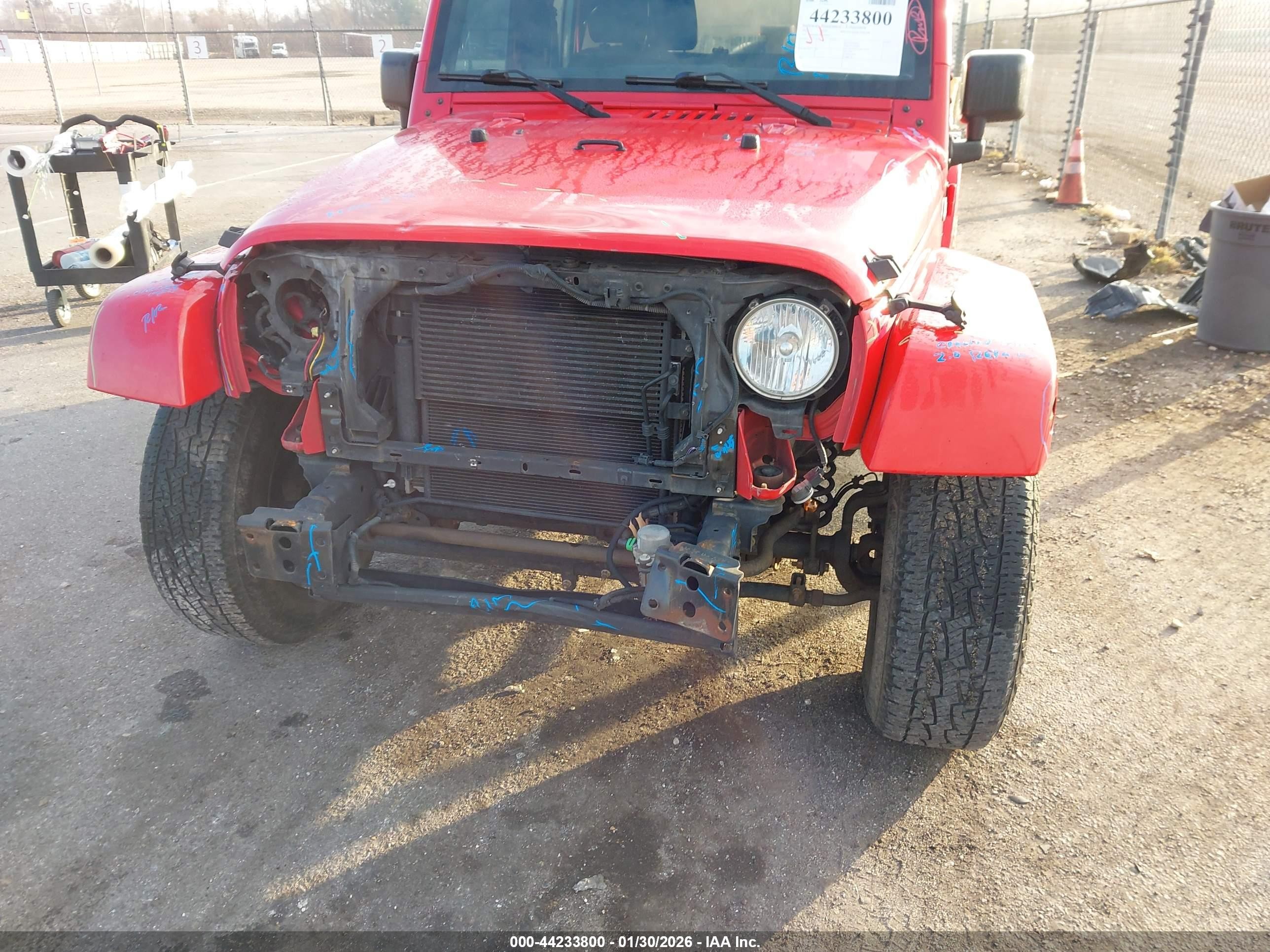 2015 Jeep Wrangler Unlimited Sahara Red vin: 1C4BJWEG6FL654944