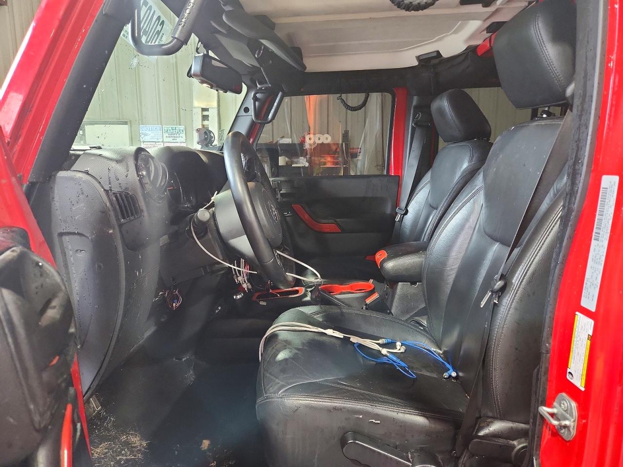 2015 Jeep Wrangler Unlimited Sahara Red vin: 1C4BJWEG6FL688558