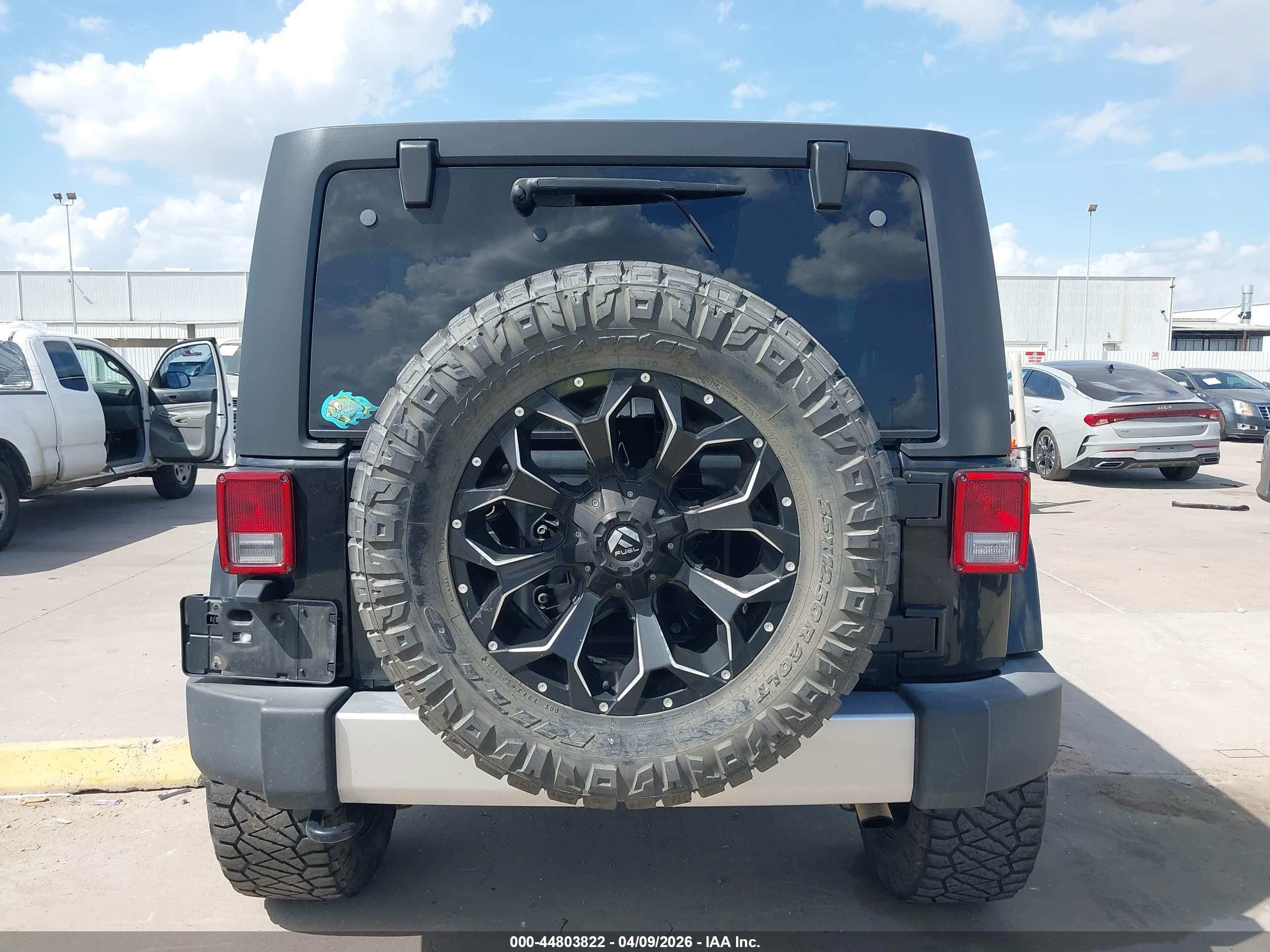 2015 Jeep Wrangler Unlimited Sahara Черный vin: 1C4BJWEG6FL695168