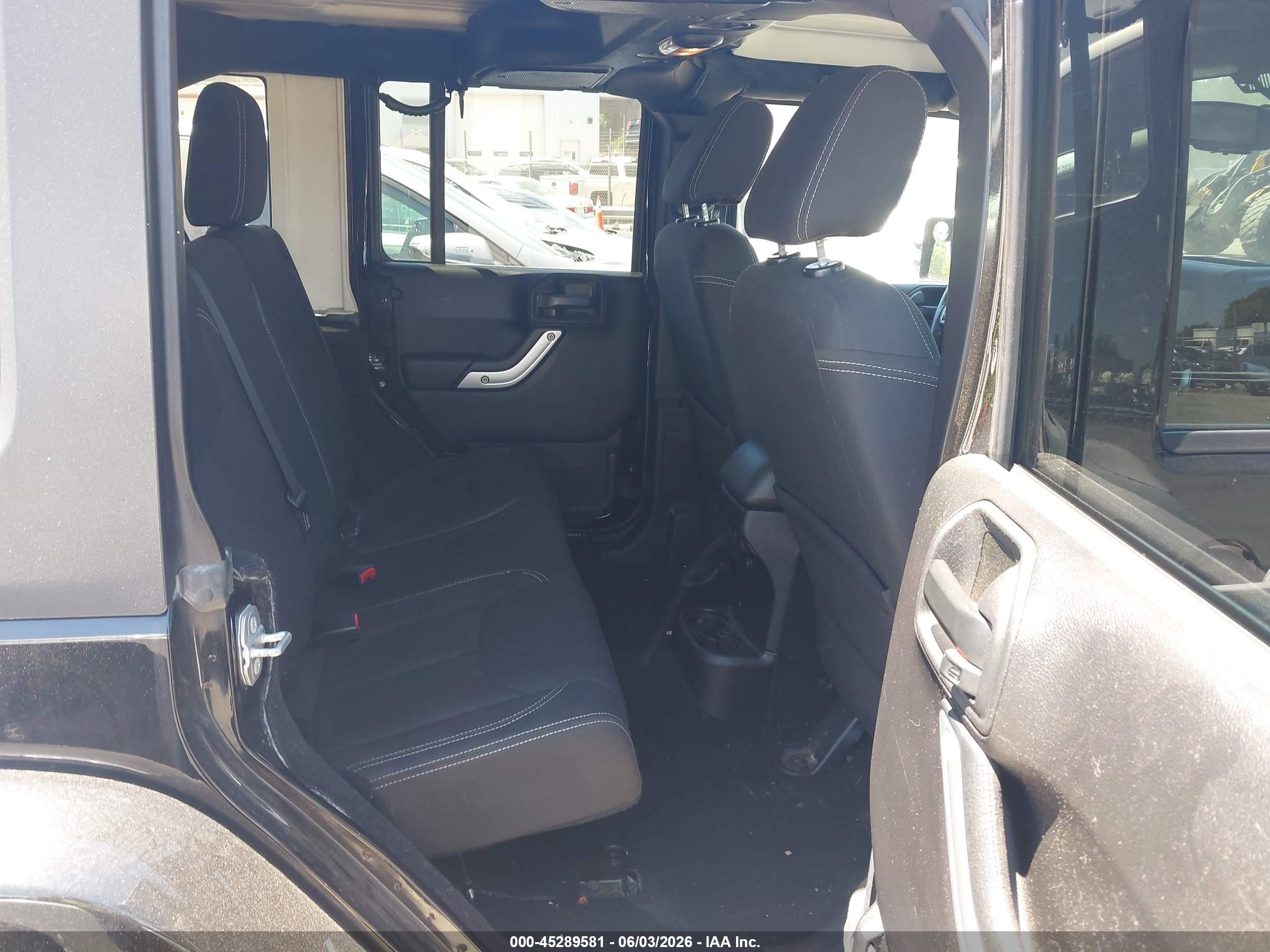 2015 Jeep Wrangler Unlimited Sahara Black vin: 1C4BJWEG6FL739640