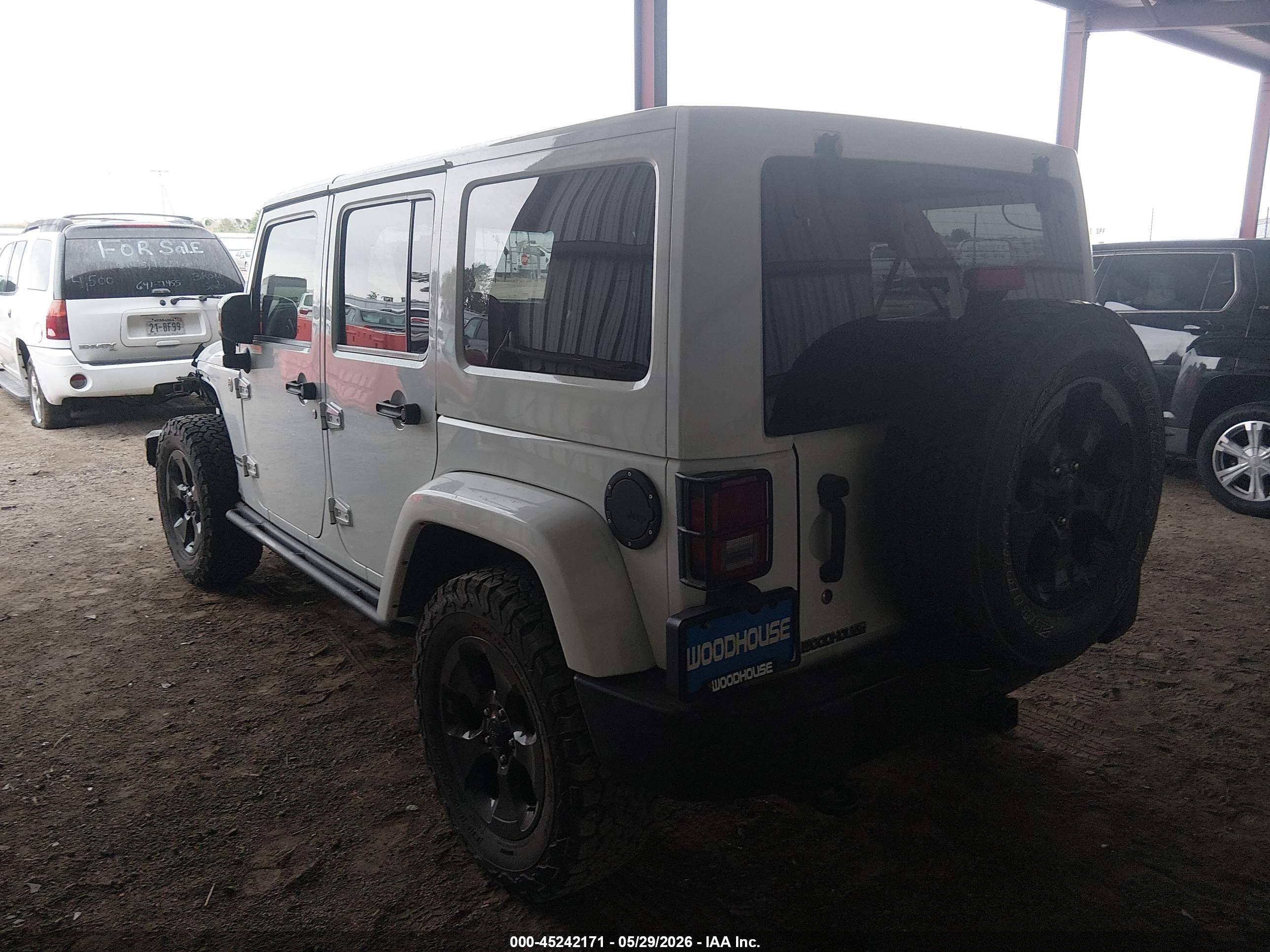 2015 Jeep Wrangler Unlimited Altitude White vin: 1C4BJWEG6FL742585