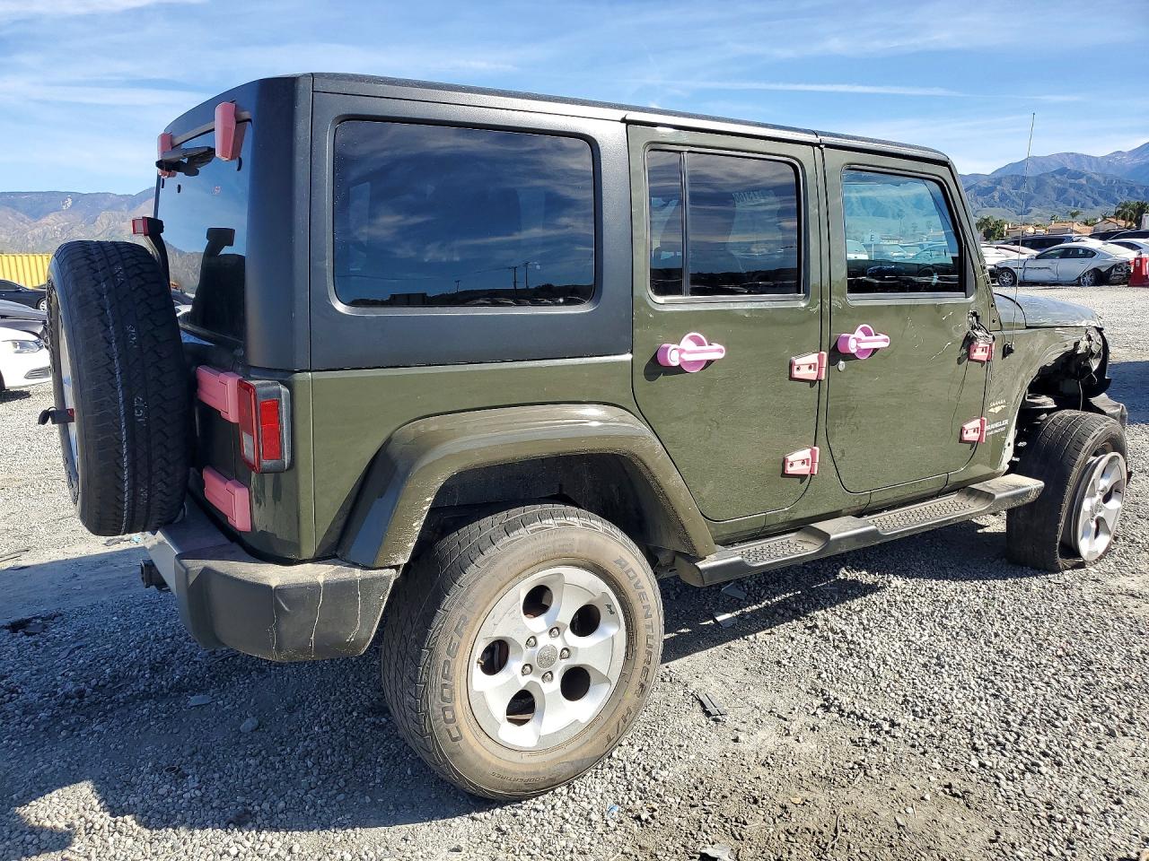 2015 Jeep Wrangler Unlimited Sahara Green vin: 1C4BJWEG6FL751853