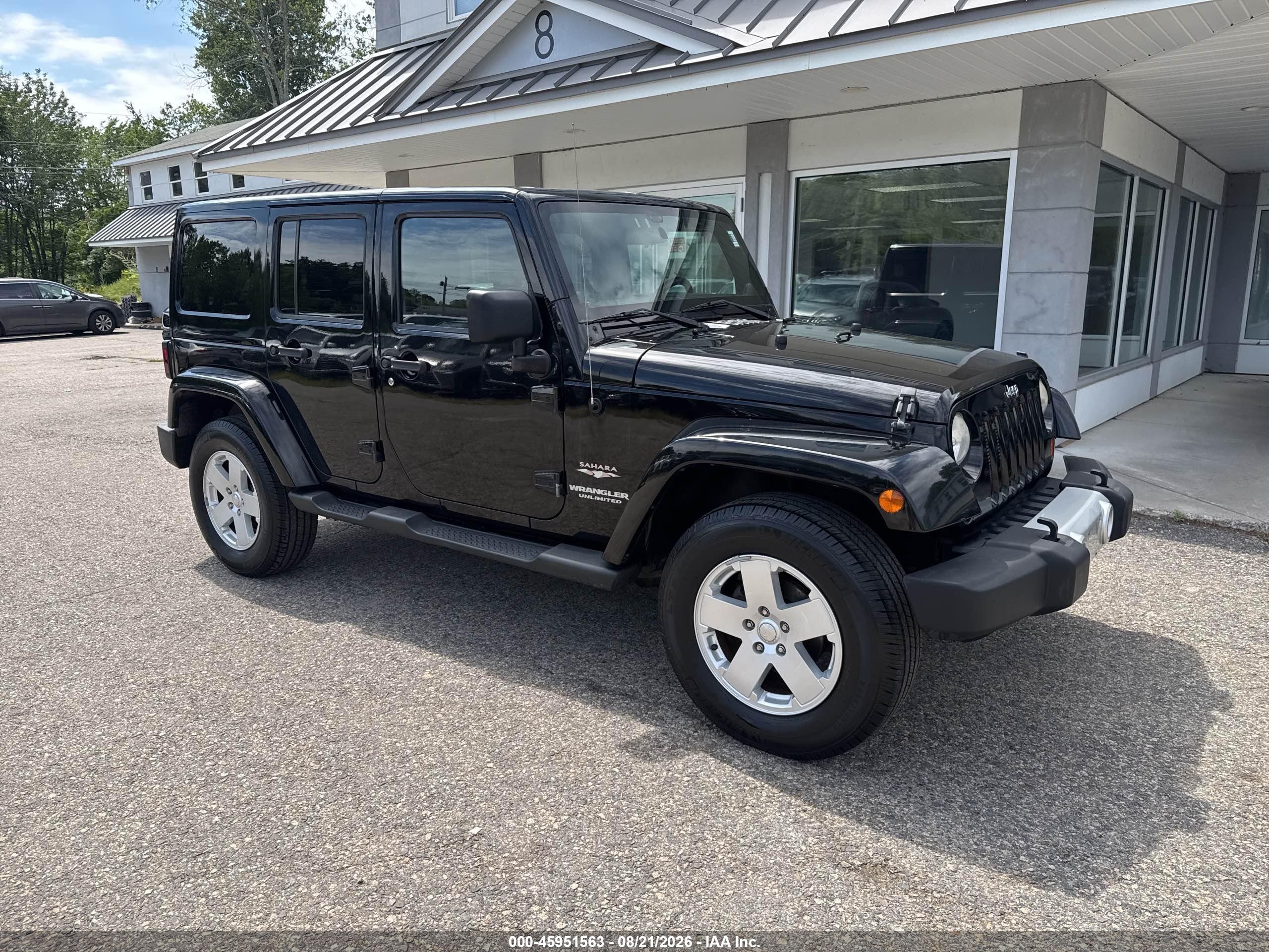 2012 Jeep Wrangler Unlimited Sahara Black vin: 1C4BJWEG7CL100646