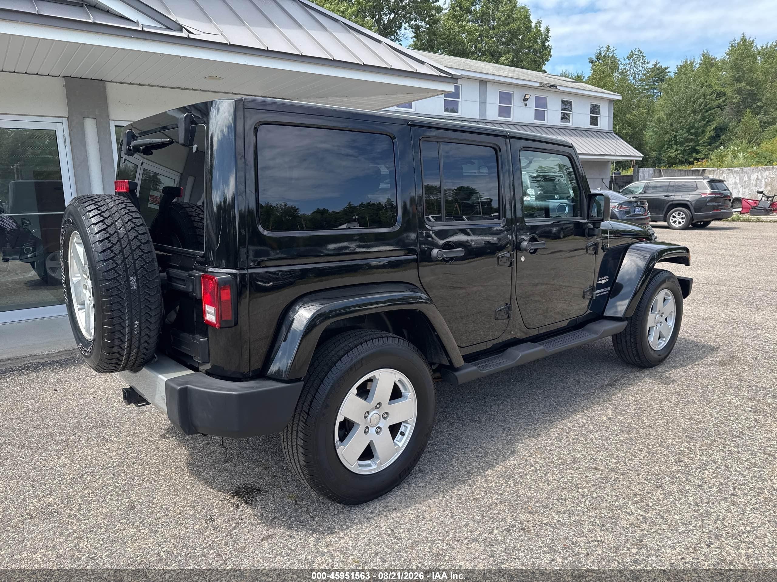 2012 Jeep Wrangler Unlimited Sahara Black vin: 1C4BJWEG7CL100646