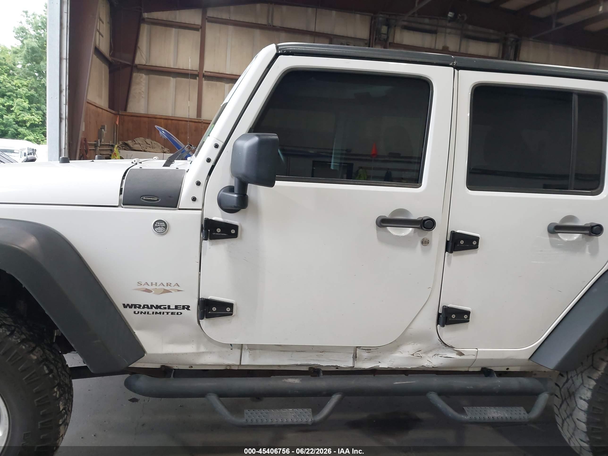 2012 Jeep Wrangler Unlimited Sahara White vin: 1C4BJWEG7CL202027