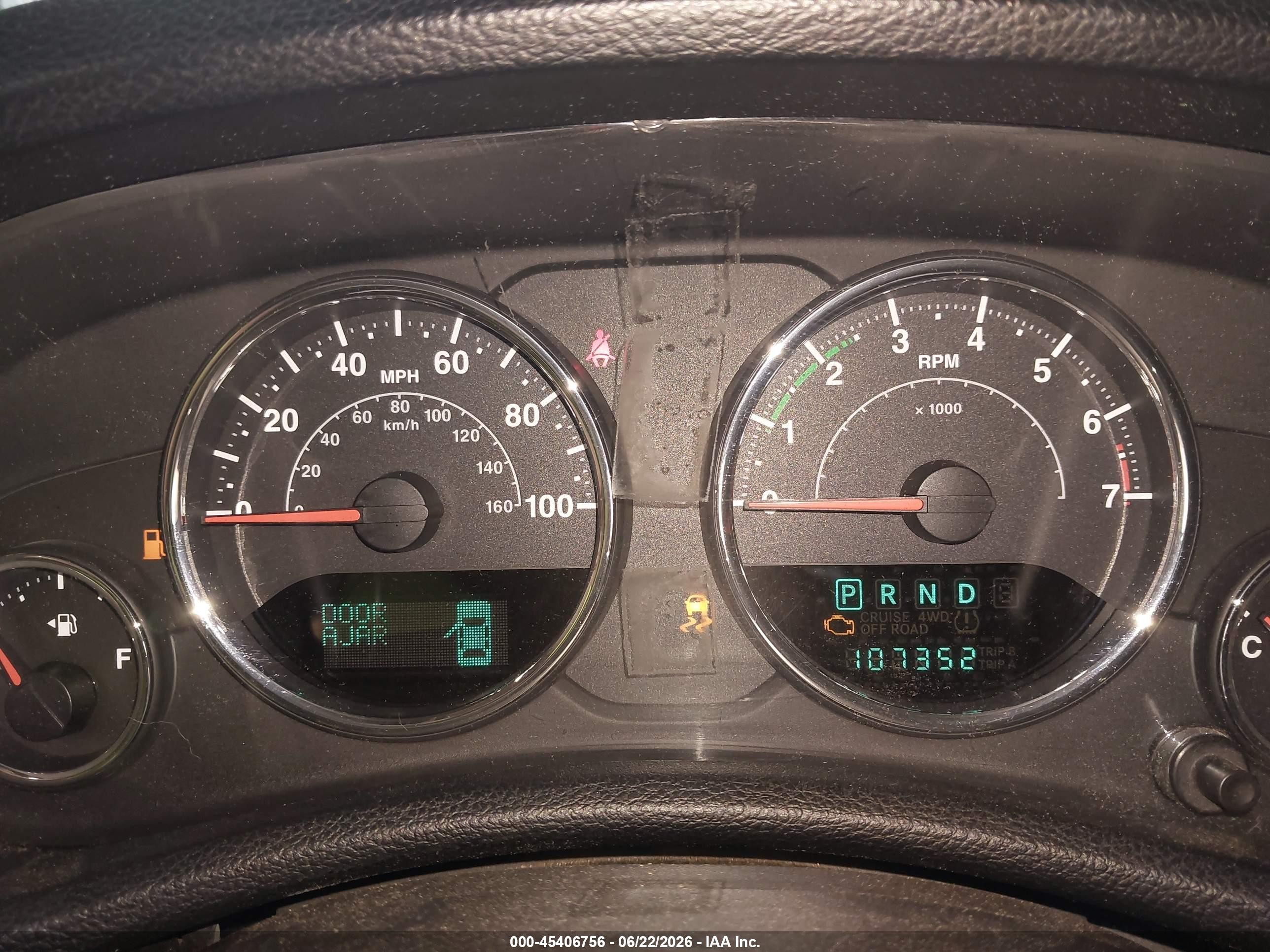 2012 Jeep Wrangler Unlimited Sahara White vin: 1C4BJWEG7CL202027