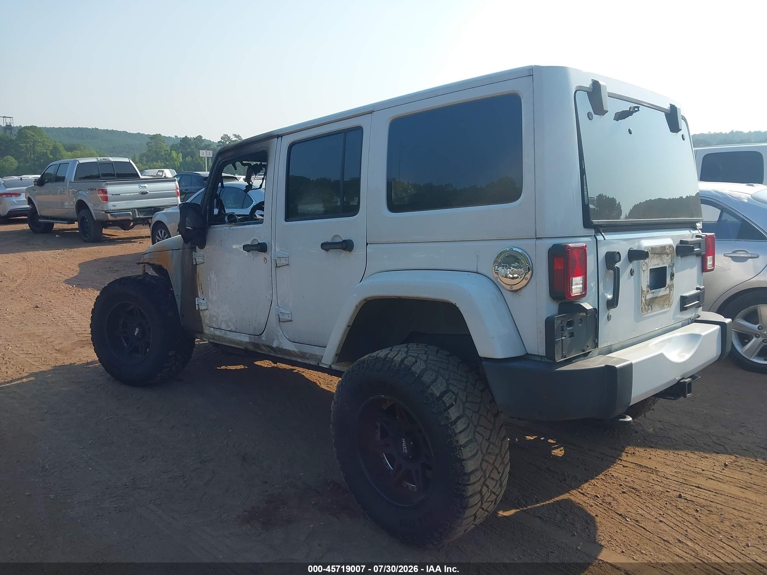 2012 Jeep Wrangler Unlimited Sahara Белый vin: 1C4BJWEG7CL209575