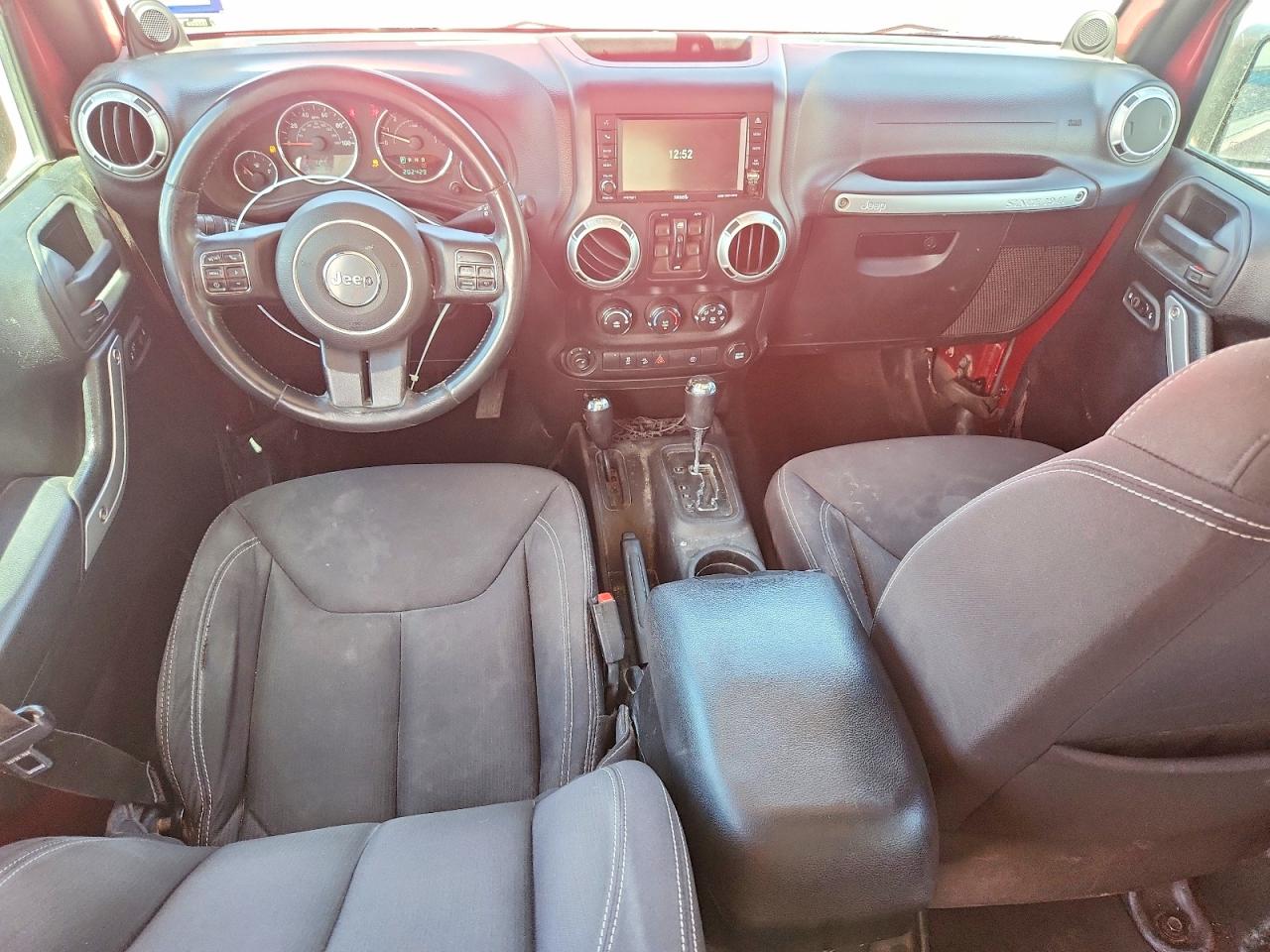 2013 Jeep Wrangler Unlimited Sahara Burgundy vin: 1C4BJWEG7DL503365