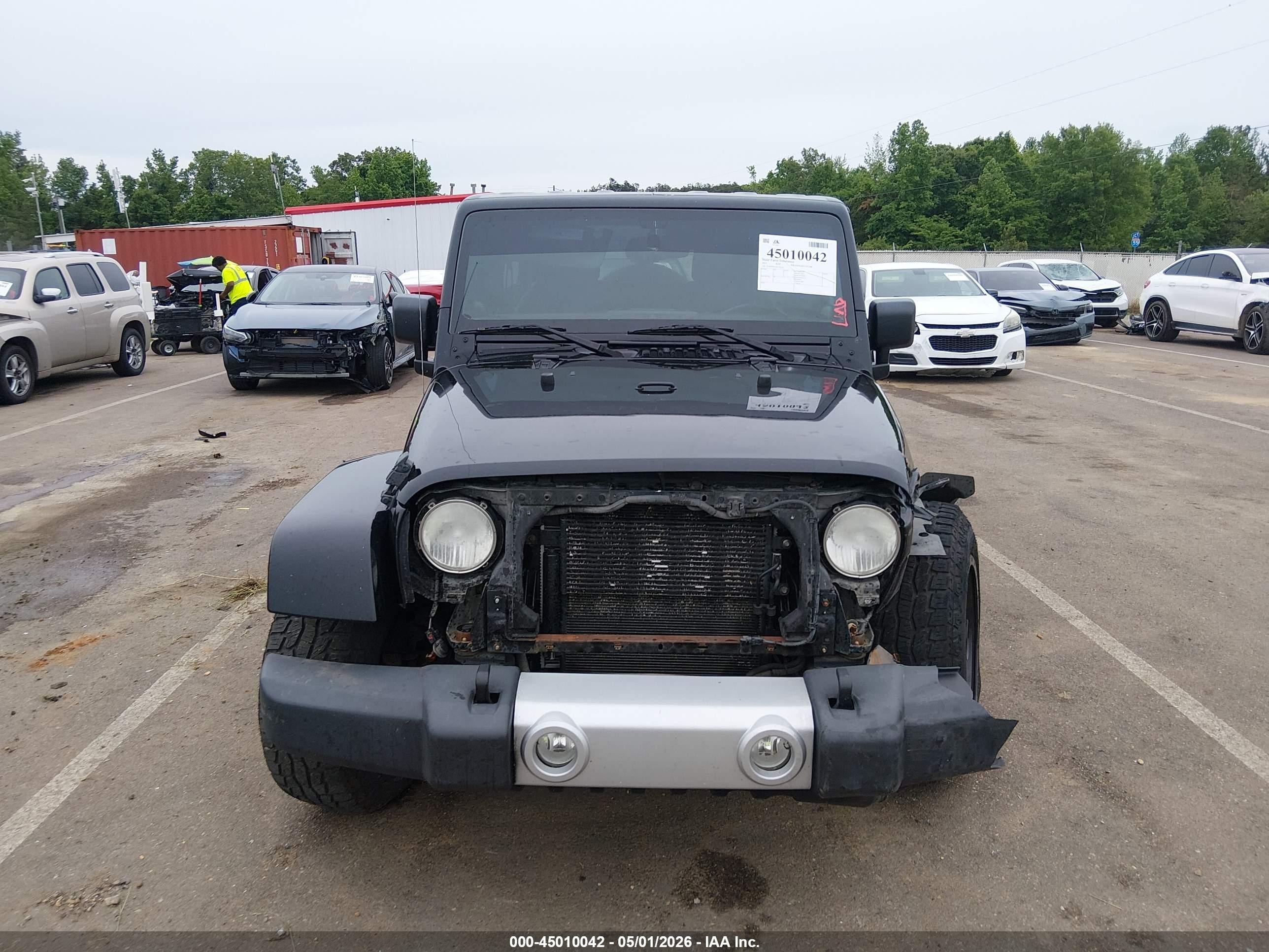 2013 Jeep Wrangler Unlimited Sahara Black vin: 1C4BJWEG7DL526354
