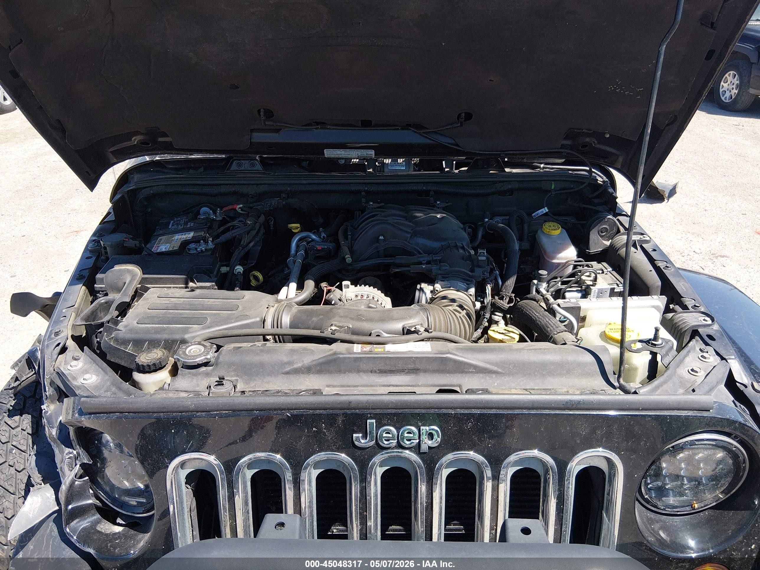 2013 Jeep Wrangler Unlimited Sahara Black vin: 1C4BJWEG7DL591124