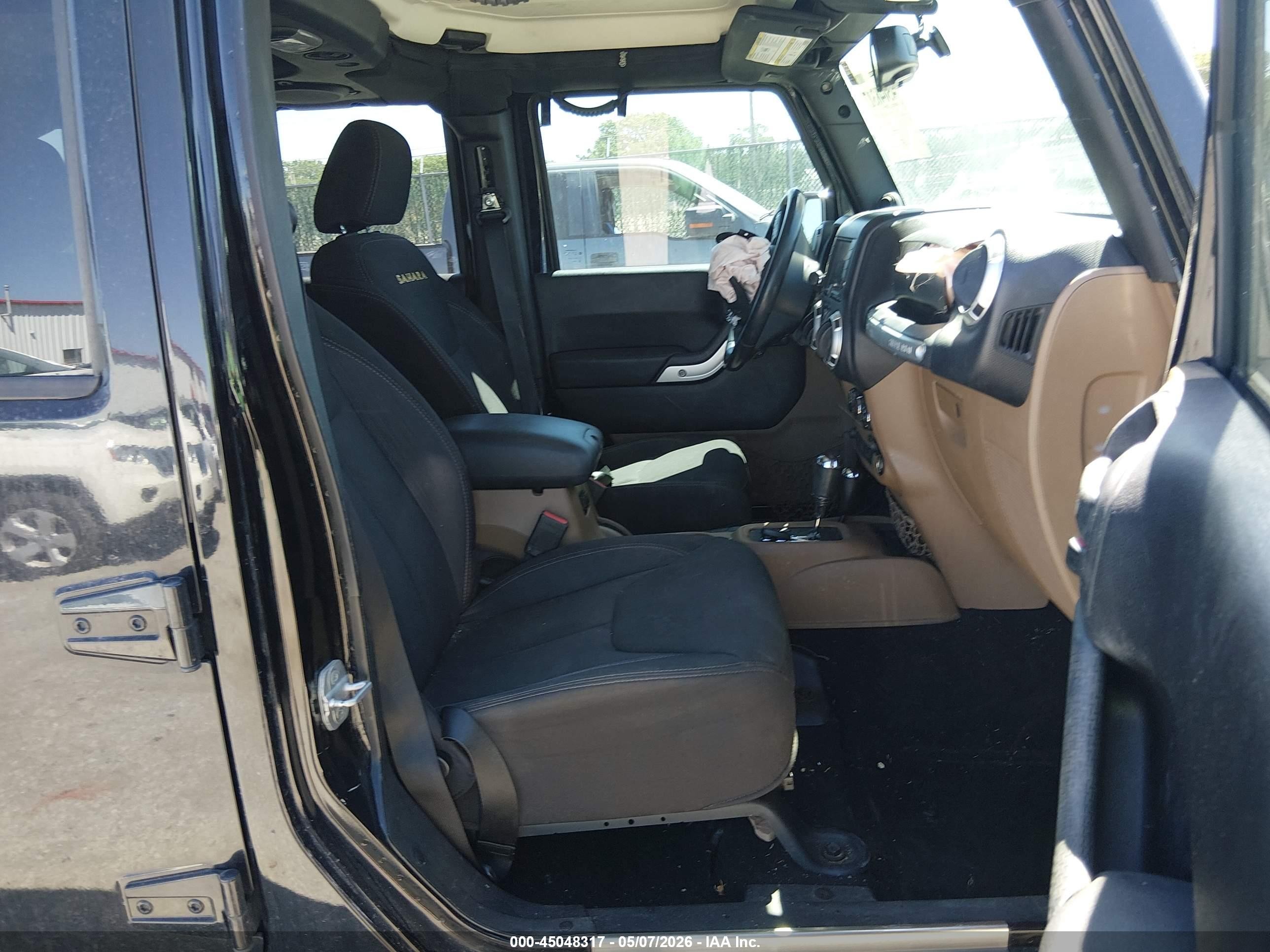 2013 Jeep Wrangler Unlimited Sahara Black vin: 1C4BJWEG7DL591124
