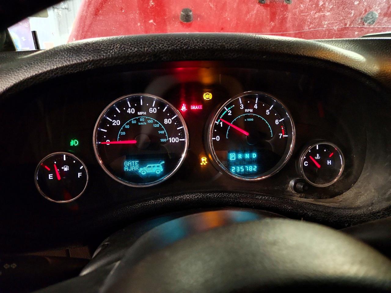 2014 Jeep Wrangler Unlimited Sahara Red vin: 1C4BJWEG7EL109690