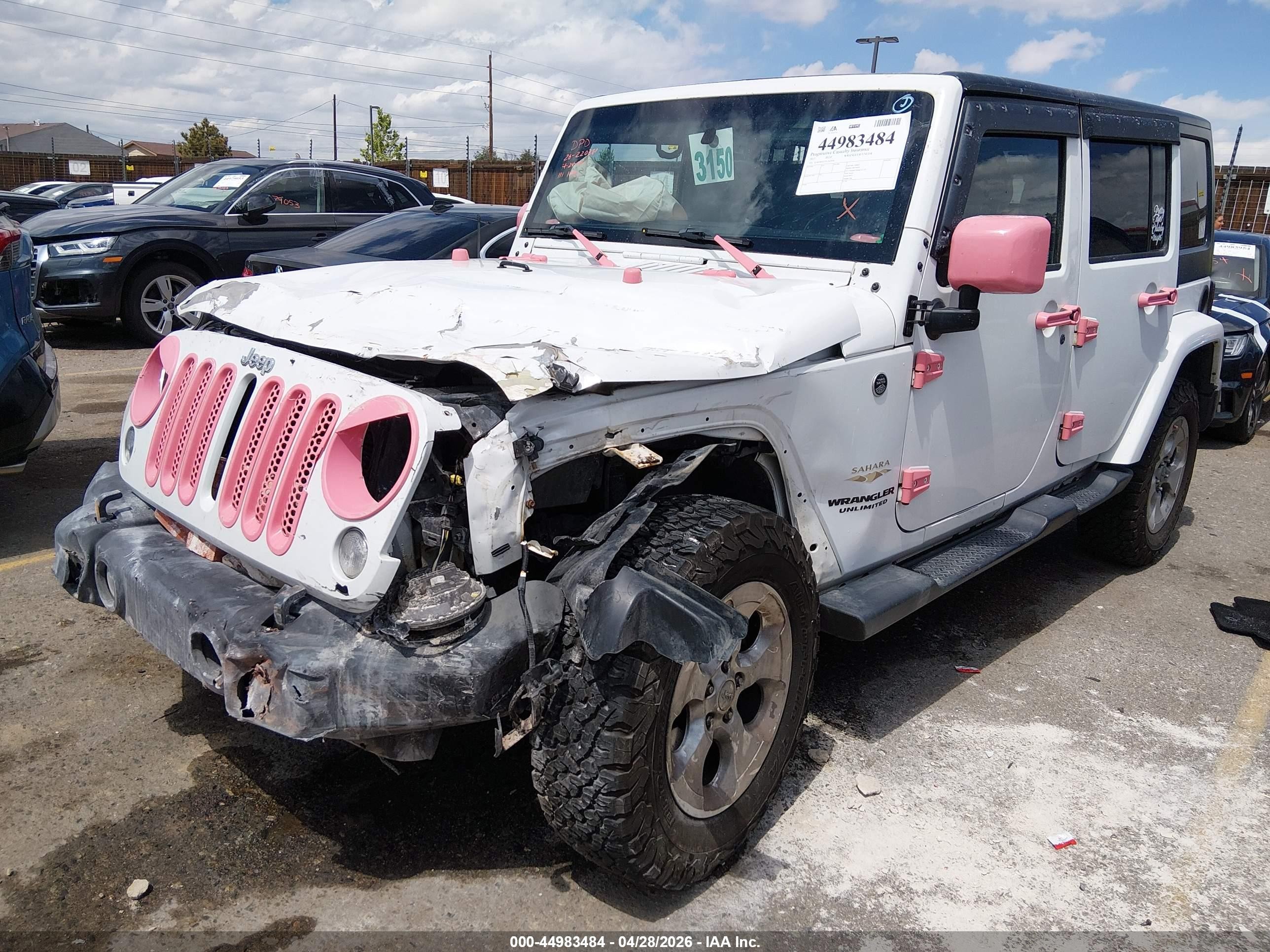 2015 Jeep Wrangler Unlimited Sahara White vin: 1C4BJWEG7FL562970