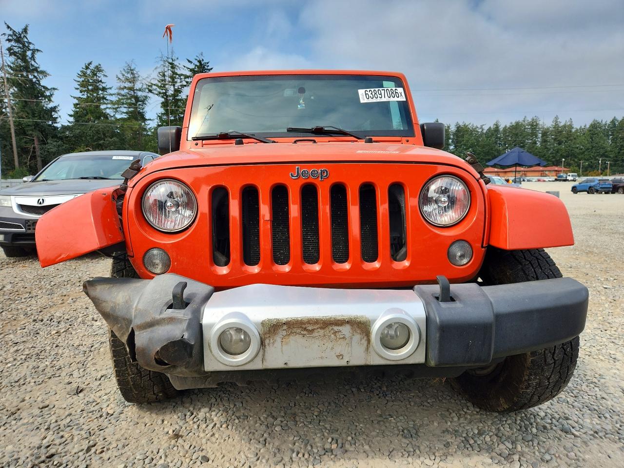 2015 Jeep Wrangler Unlimited Sahara Orange vin: 1C4BJWEG7FL665998