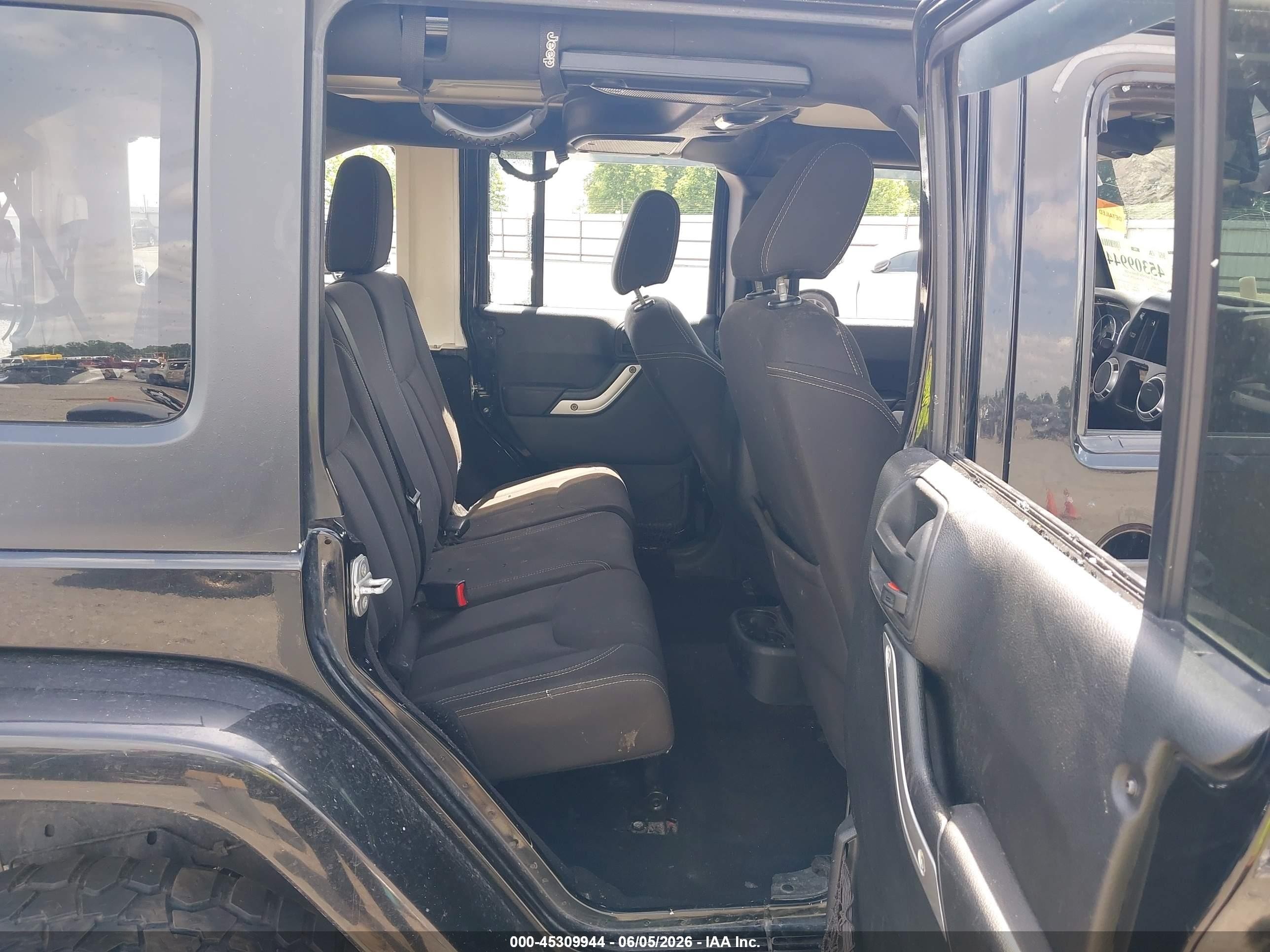 2015 Jeep Wrangler Unlimited Sahara Black vin: 1C4BJWEG7FL685524