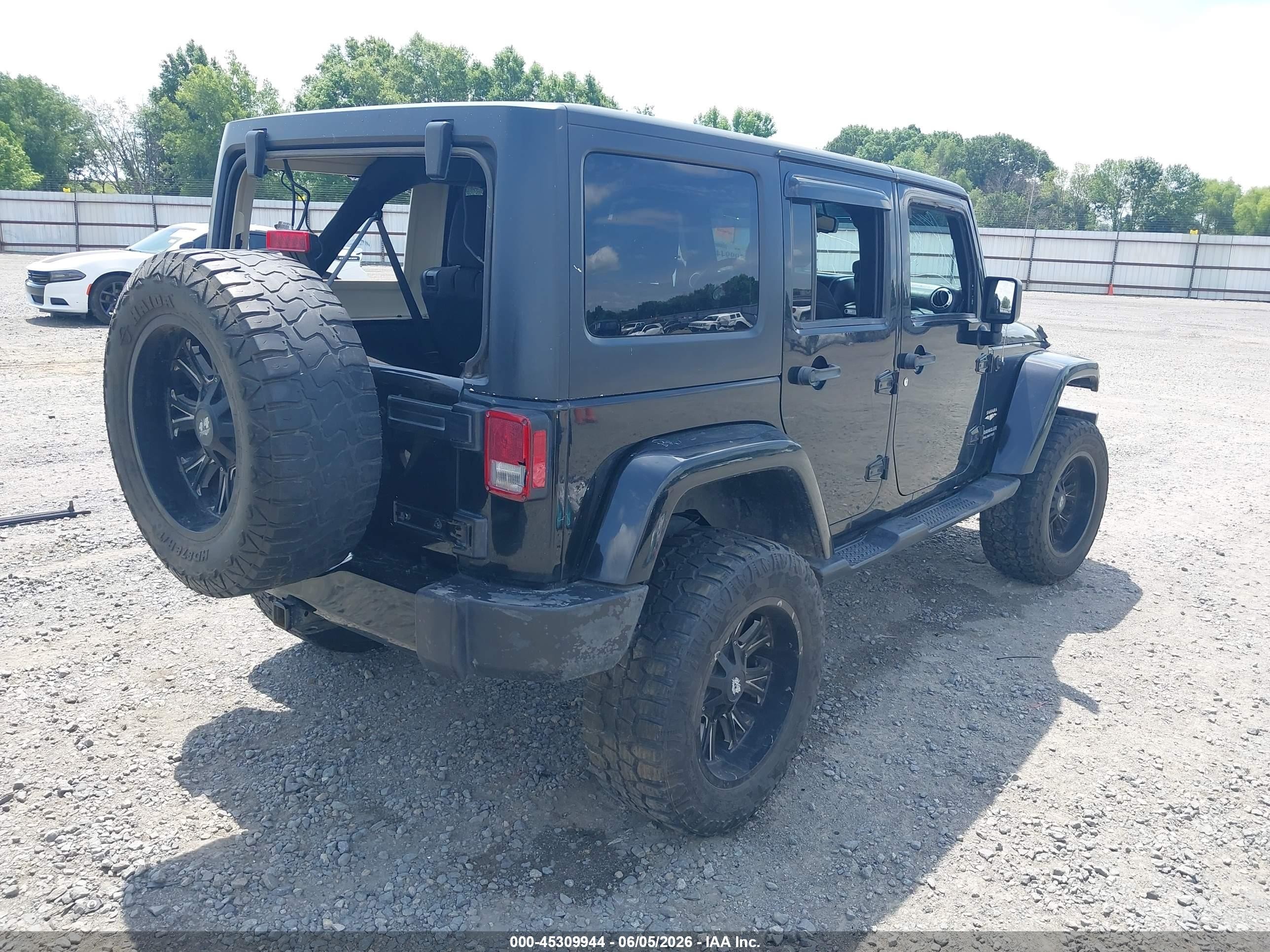2015 Jeep Wrangler Unlimited Sahara Black vin: 1C4BJWEG7FL685524