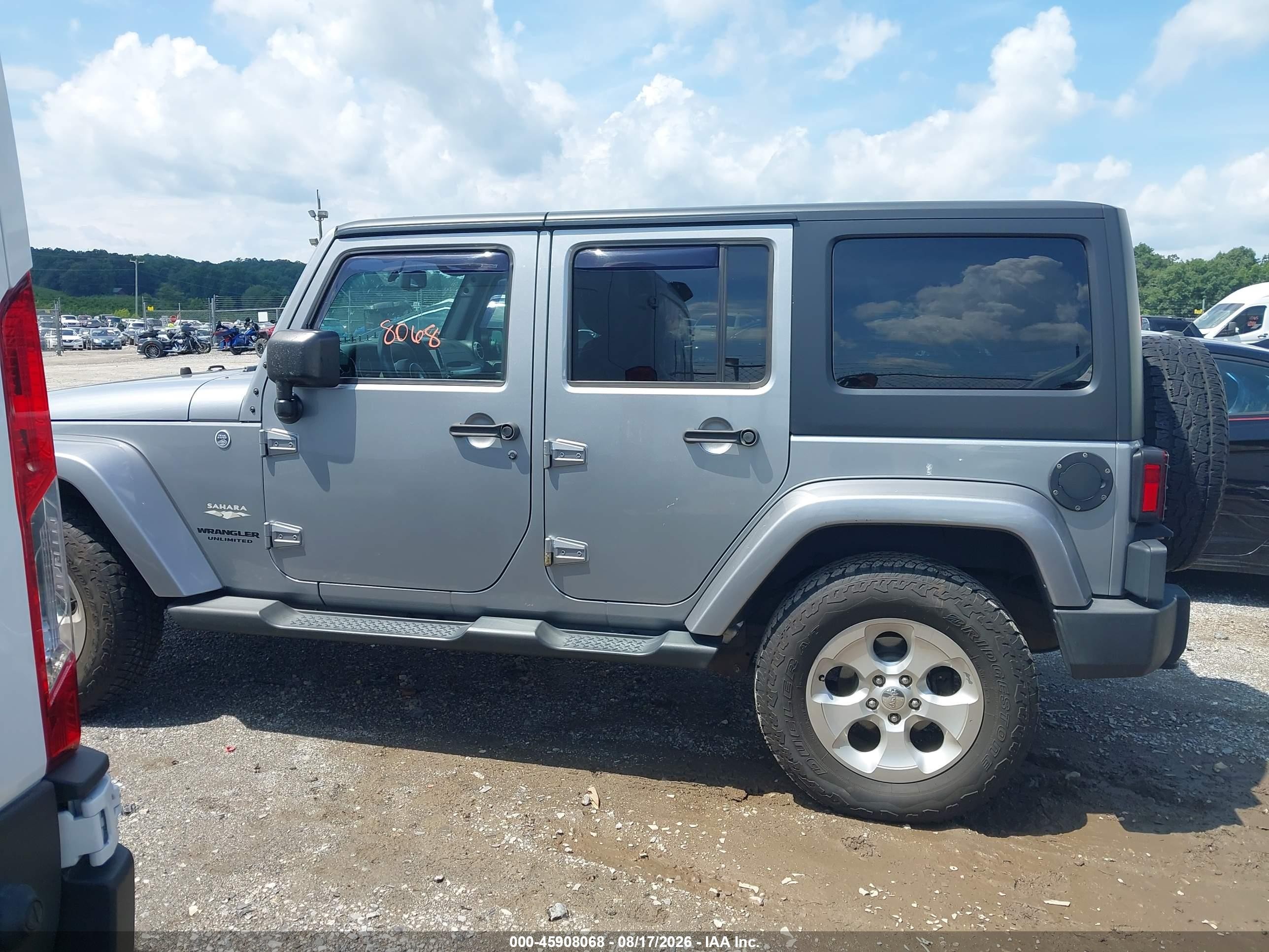 2015 Jeep Wrangler Unlimited Sahara Silver vin: 1C4BJWEG7FL700409