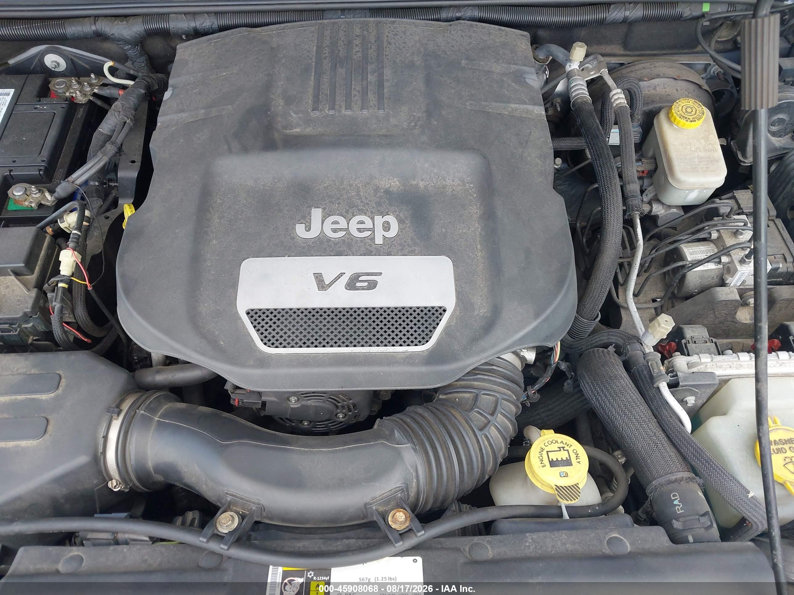 2015 Jeep Wrangler Unlimited Sahara Silver vin: 1C4BJWEG7FL700409