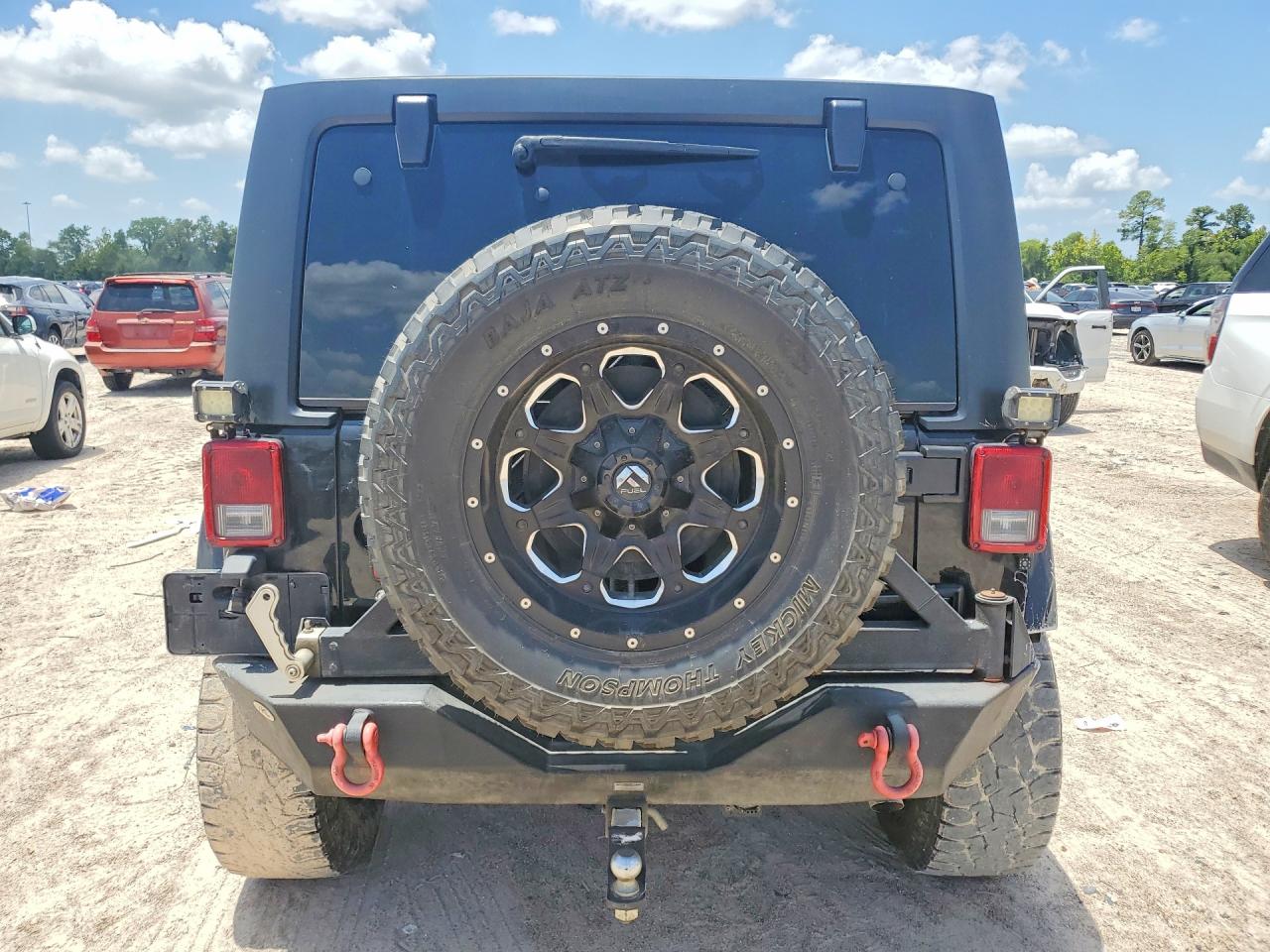 2015 Jeep Wrangler Unlimited Sahara Black vin: 1C4BJWEG7FL704508