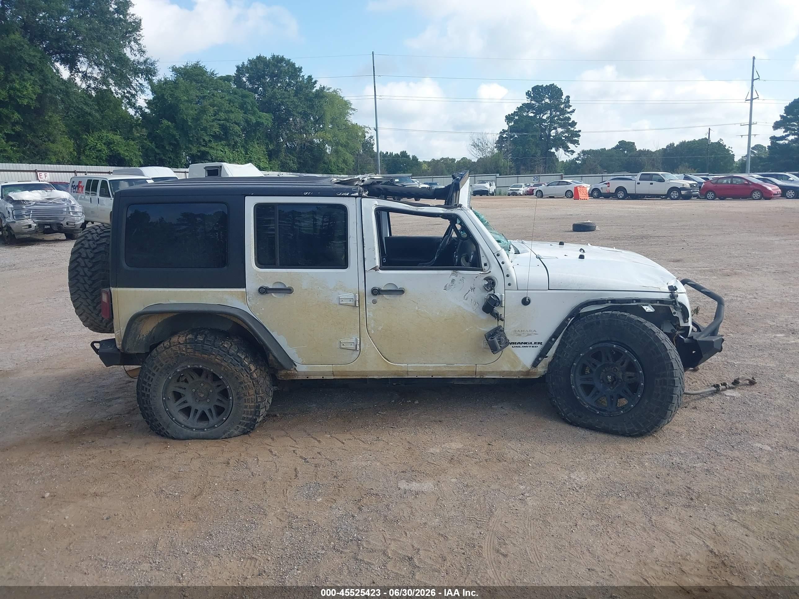 2015 Jeep Wrangler Unlimited Sahara Белый vin: 1C4BJWEG7FL774610