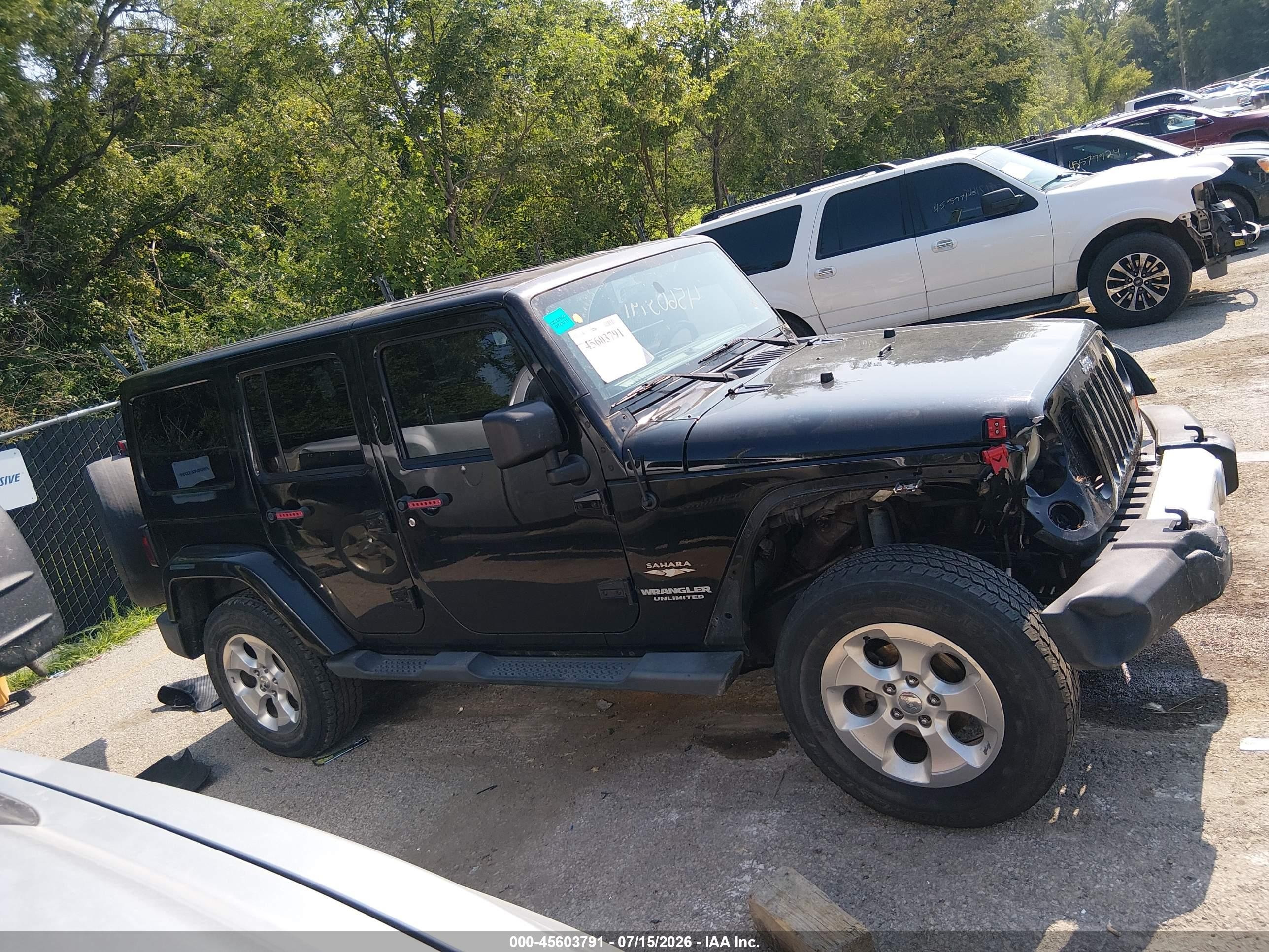 2012 Jeep Wrangler Unlimited Sahara Black vin: 1C4BJWEG8CL104012