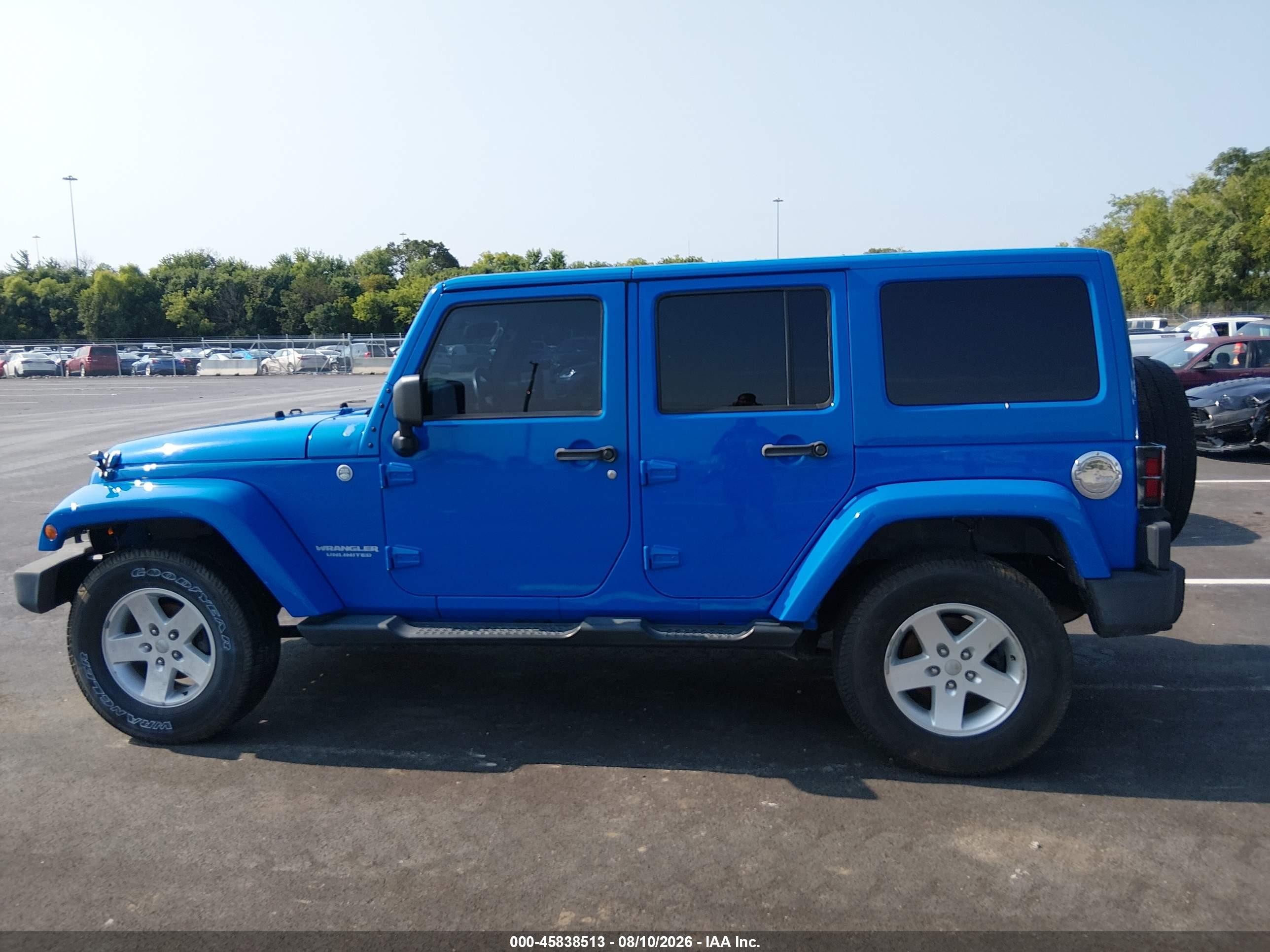 2012 Jeep Wrangler Unlimited Sahara Blue vin: 1C4BJWEG8CL131503
