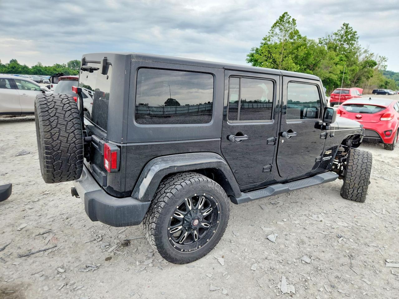 2012 Jeep Wrangler Unlimited Sahara Черный vin: 1C4BJWEG8CL184802