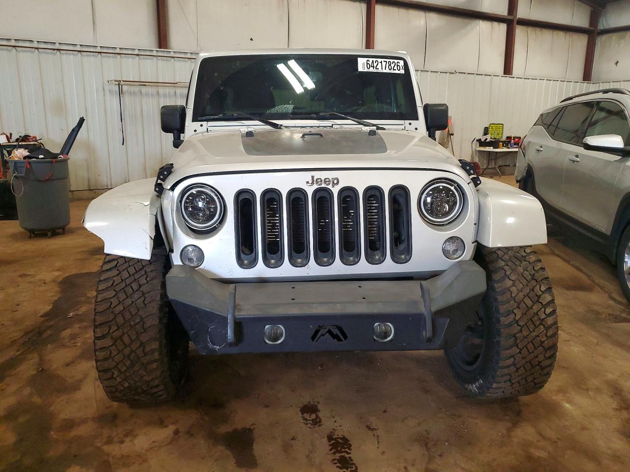 2012 Jeep Wrangler Unlimited Sahara White vin: 1C4BJWEG8CL195024