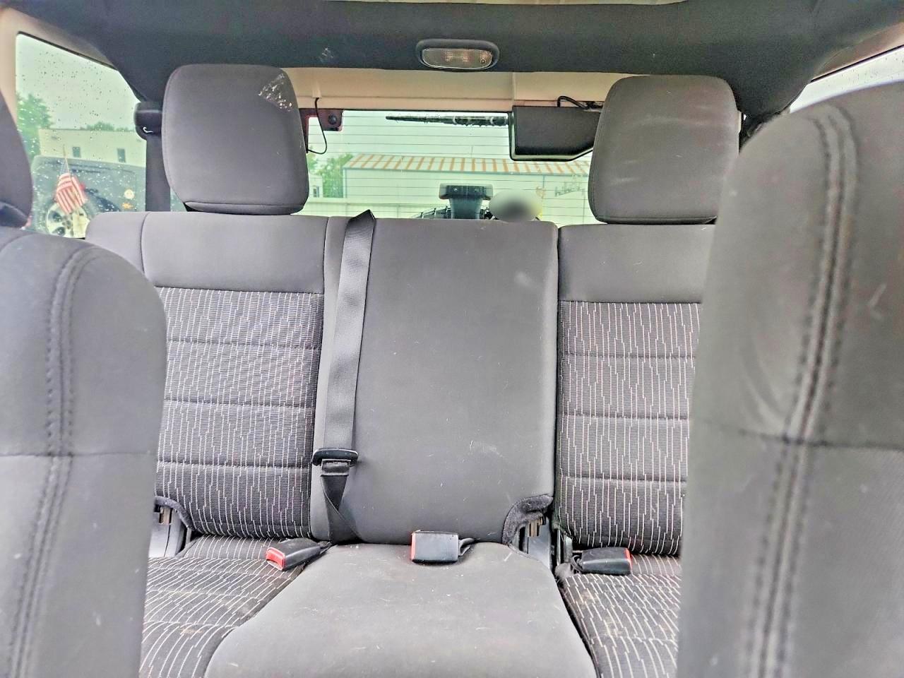 2012 Jeep Wrangler Unlimited Sahara Red vin: 1C4BJWEG8CL202019