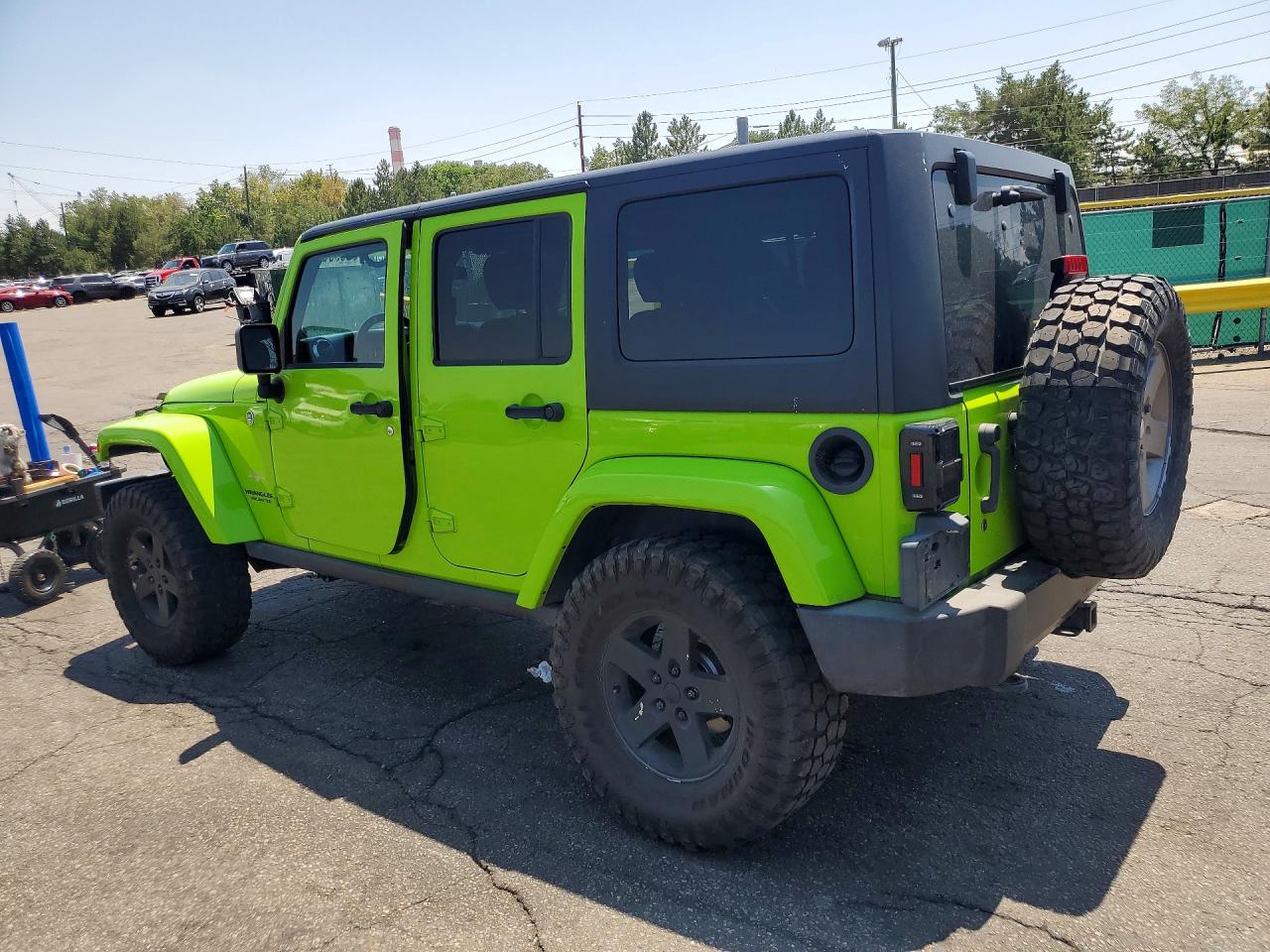2012 Jeep Wrangler Unlimited Sahara Green vin: 1C4BJWEG8CL236977