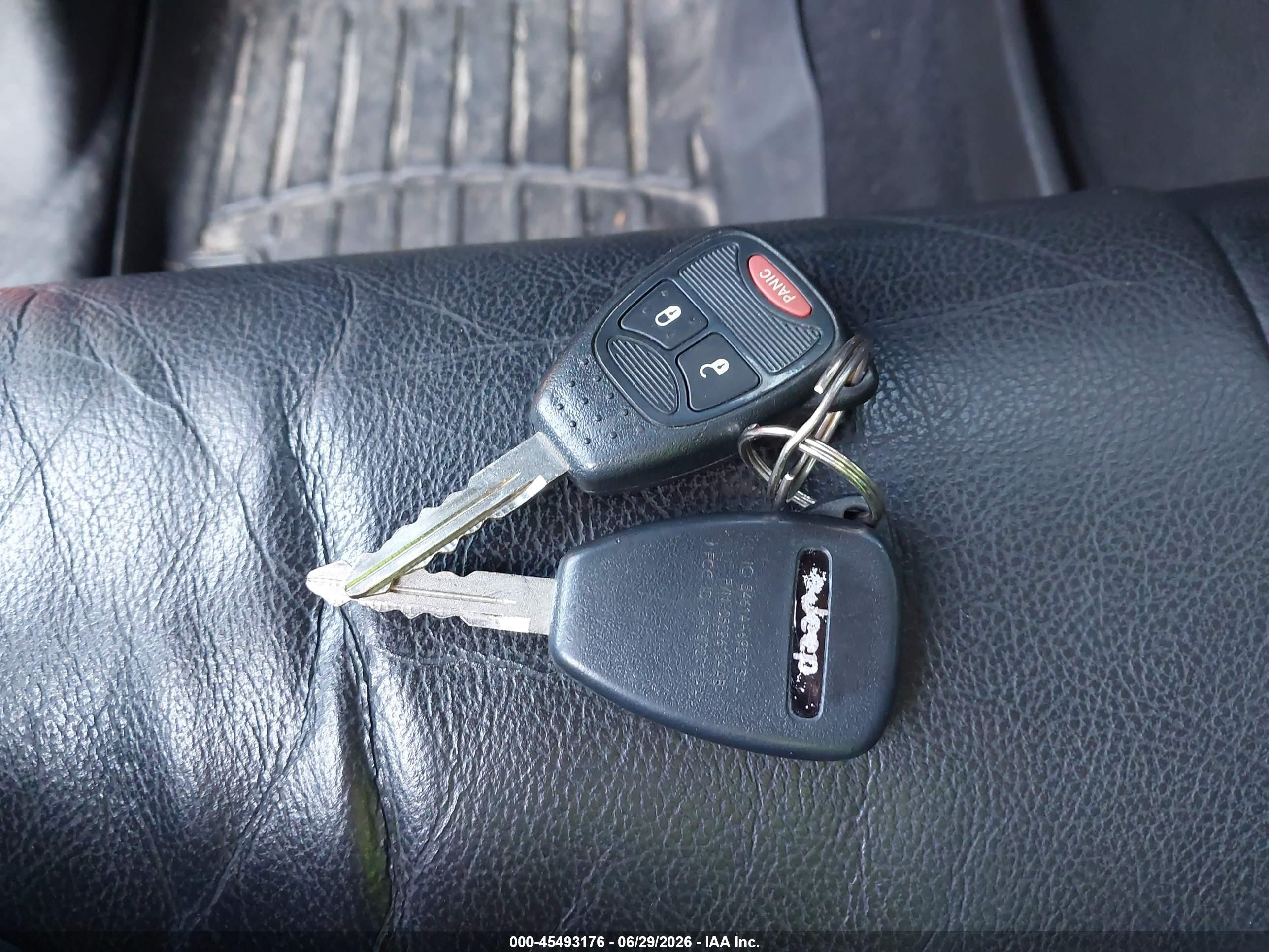 2012 Jeep Wrangler Unlimited Sahara Red vin: 1C4BJWEG8CL248000