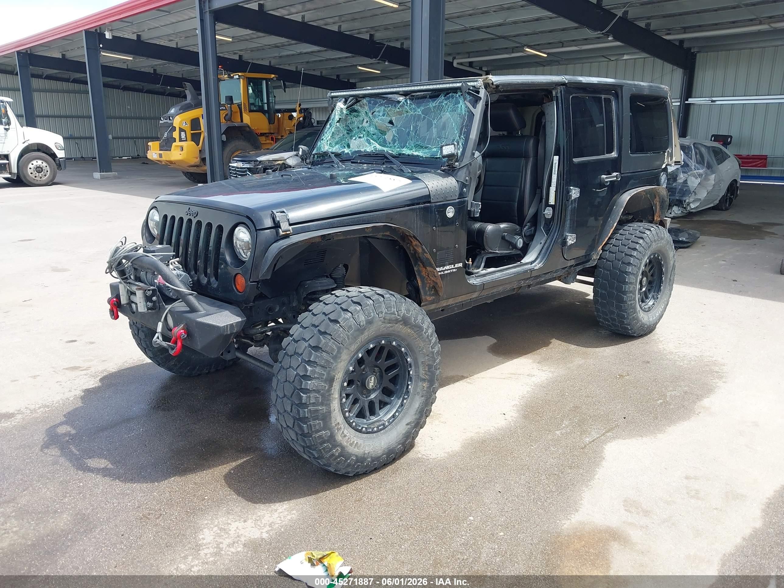 2012 Jeep Wrangler Unlimited Sahara Black vin: 1C4BJWEG8CL264746