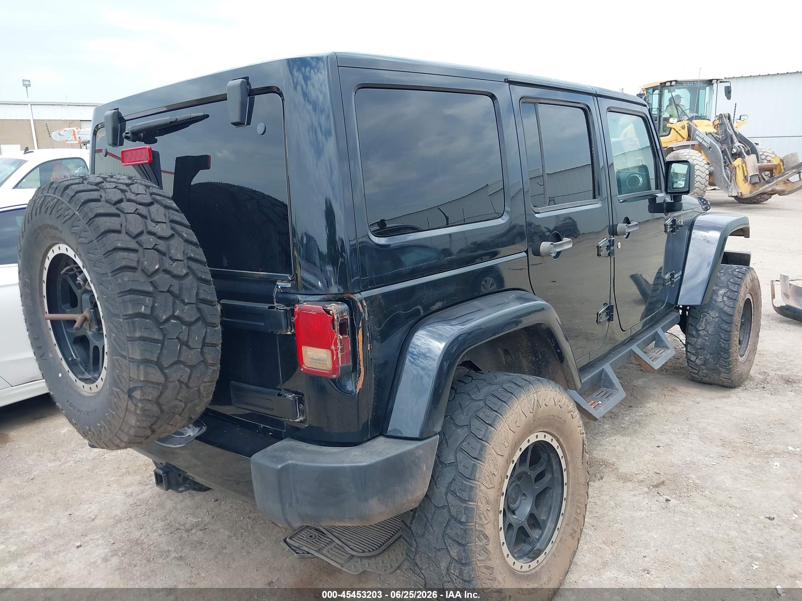 2012 Jeep Wrangler Unlimited Sahara Black vin: 1C4BJWEG8CL271387