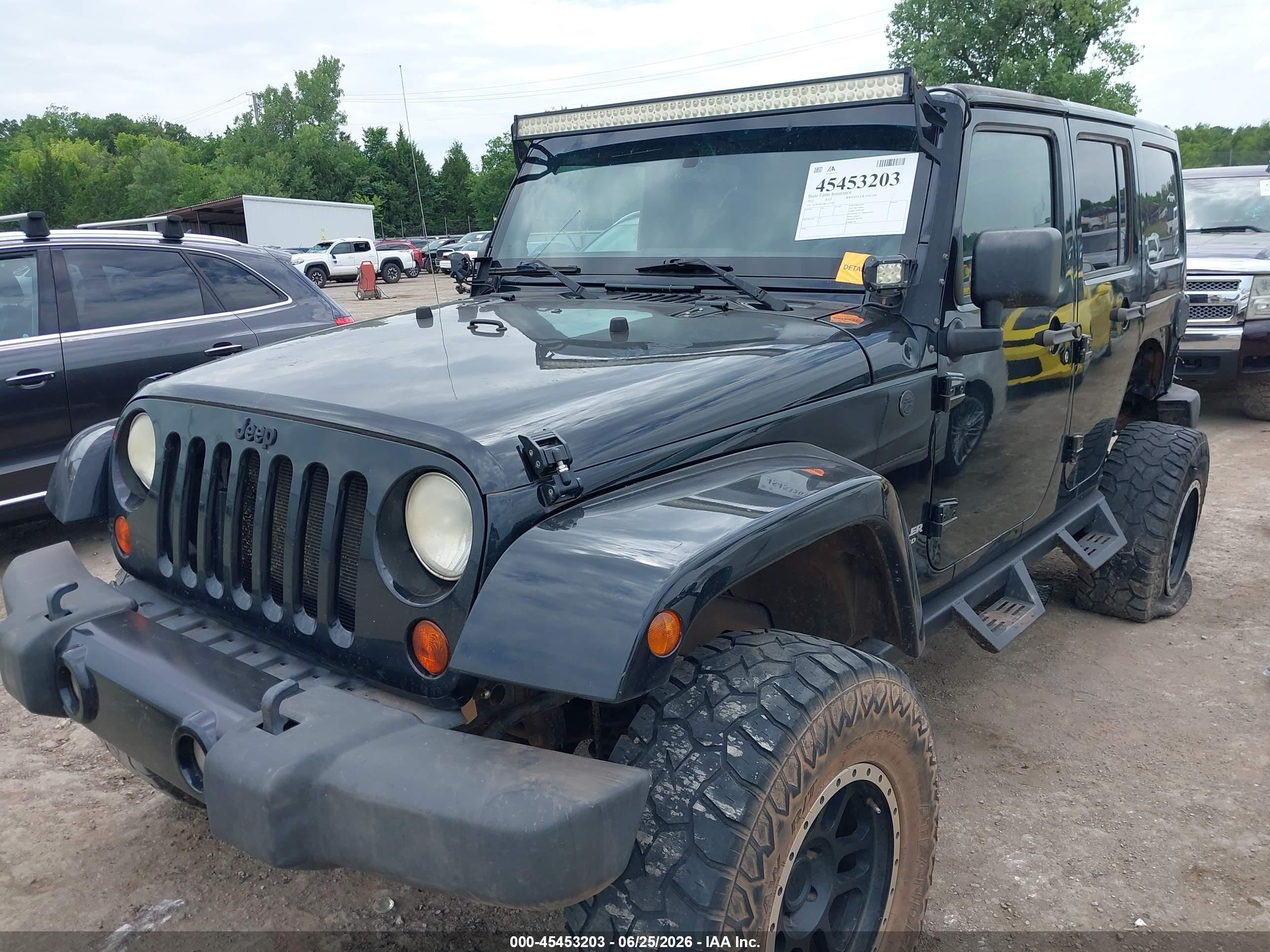 2012 Jeep Wrangler Unlimited Sahara Black vin: 1C4BJWEG8CL271387