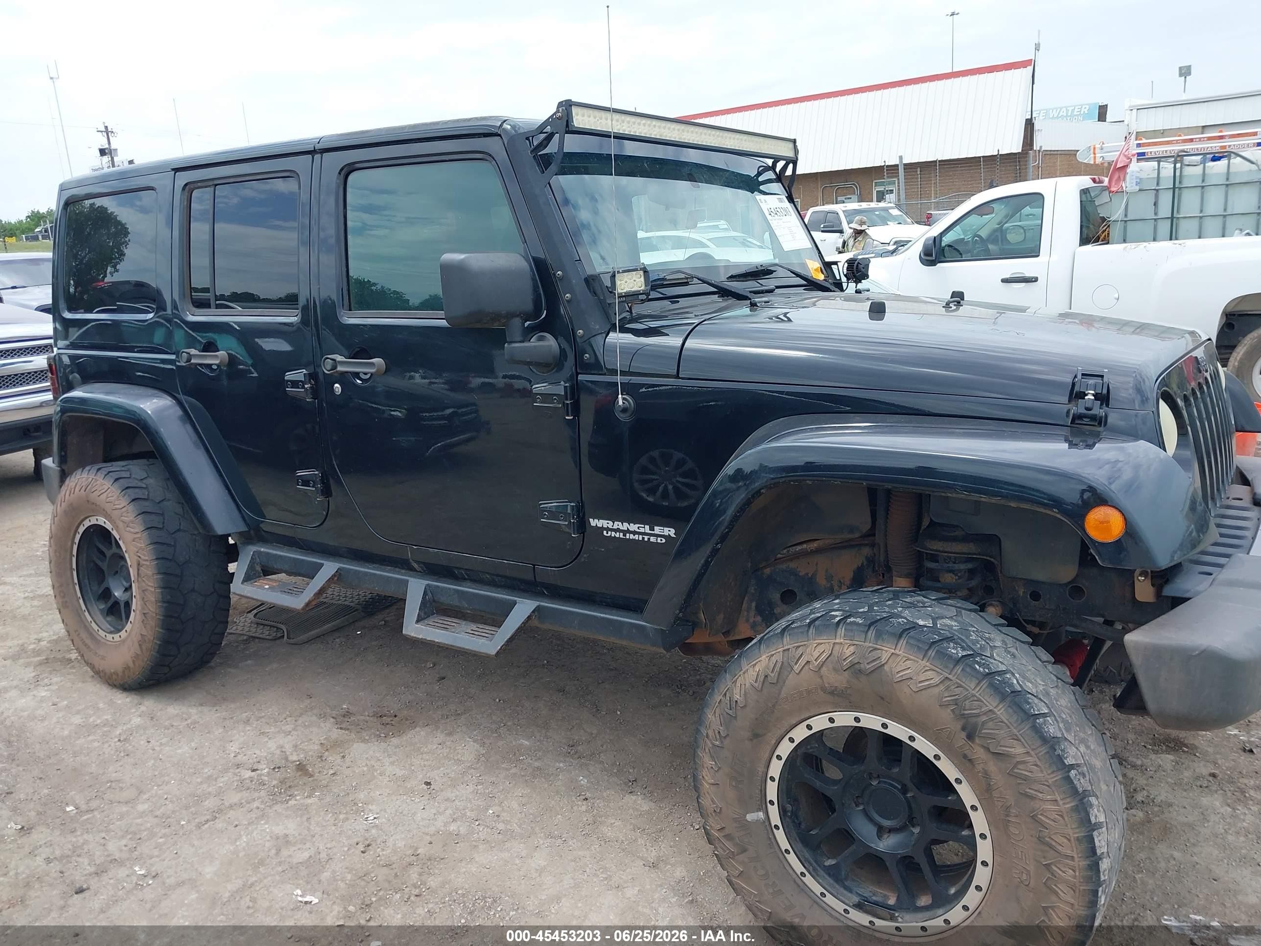2012 Jeep Wrangler Unlimited Sahara Black vin: 1C4BJWEG8CL271387