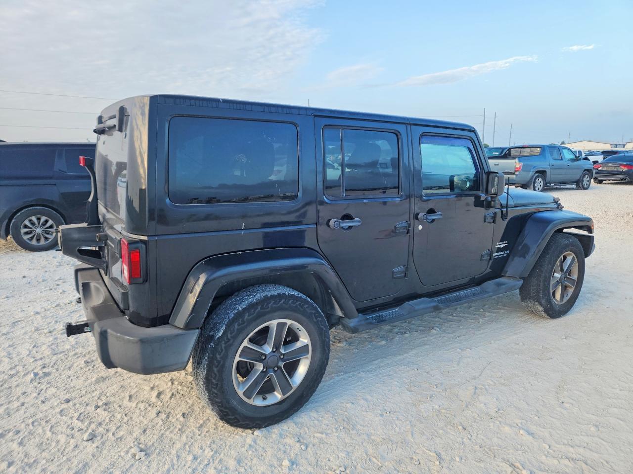 2013 Jeep Wrangler Unlimited Sahara Черный vin: 1C4BJWEG8DL512026